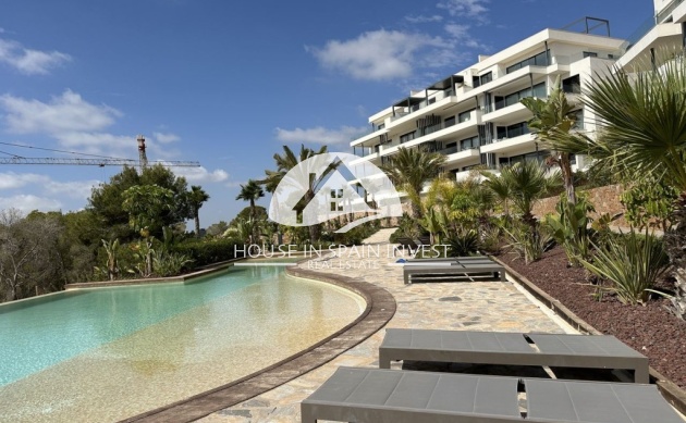 Apartamento - Reventa - Las Colinas Golf - Las Colinas Golf