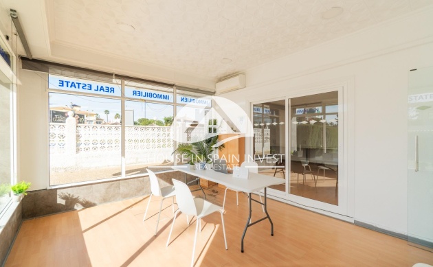 Commercial Unit - Alquiler a largo plazo - Orihuela Costa - La Zenia