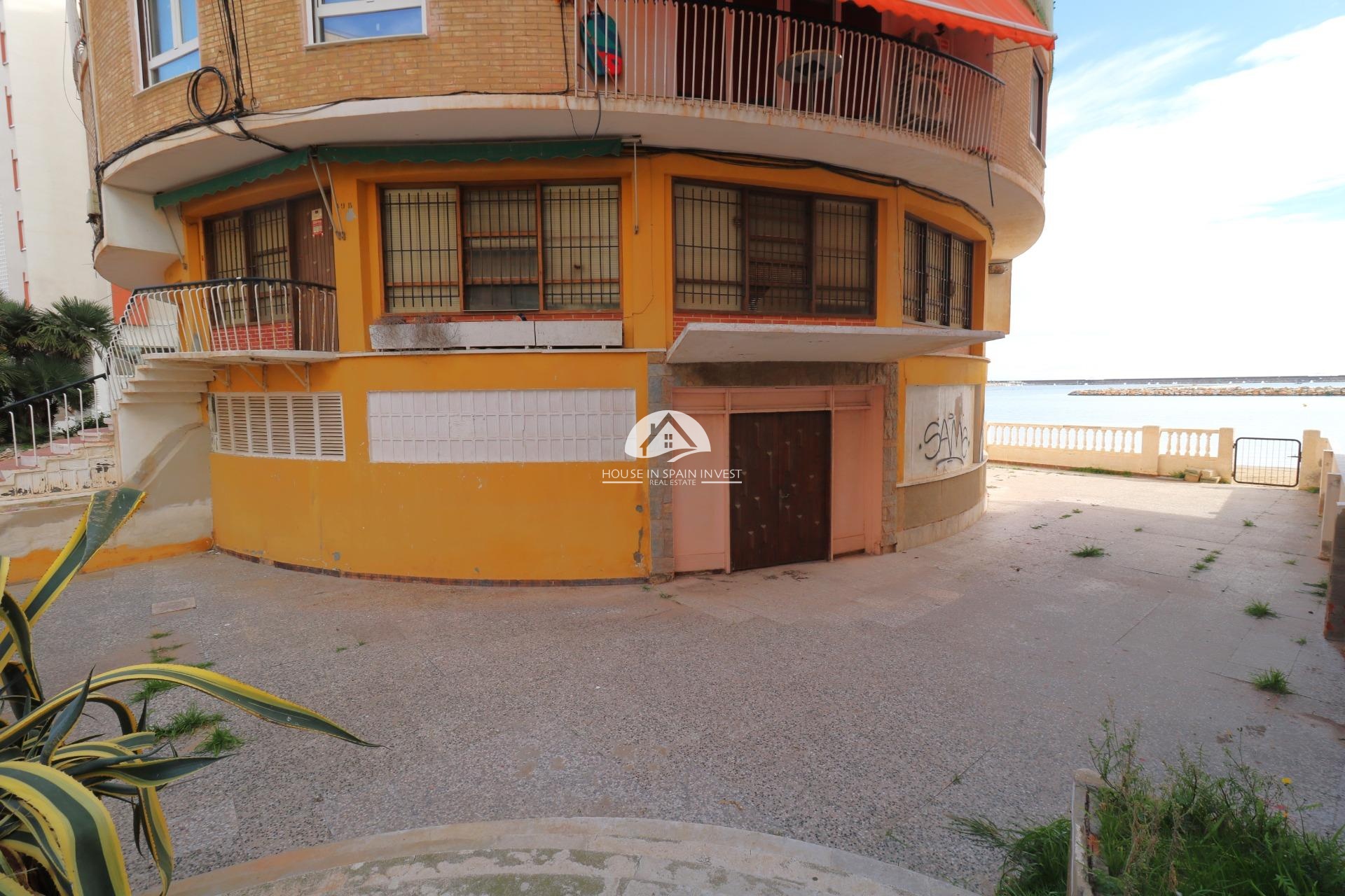 Herverkoop - Commercial Unit - Torrevieja - Centro