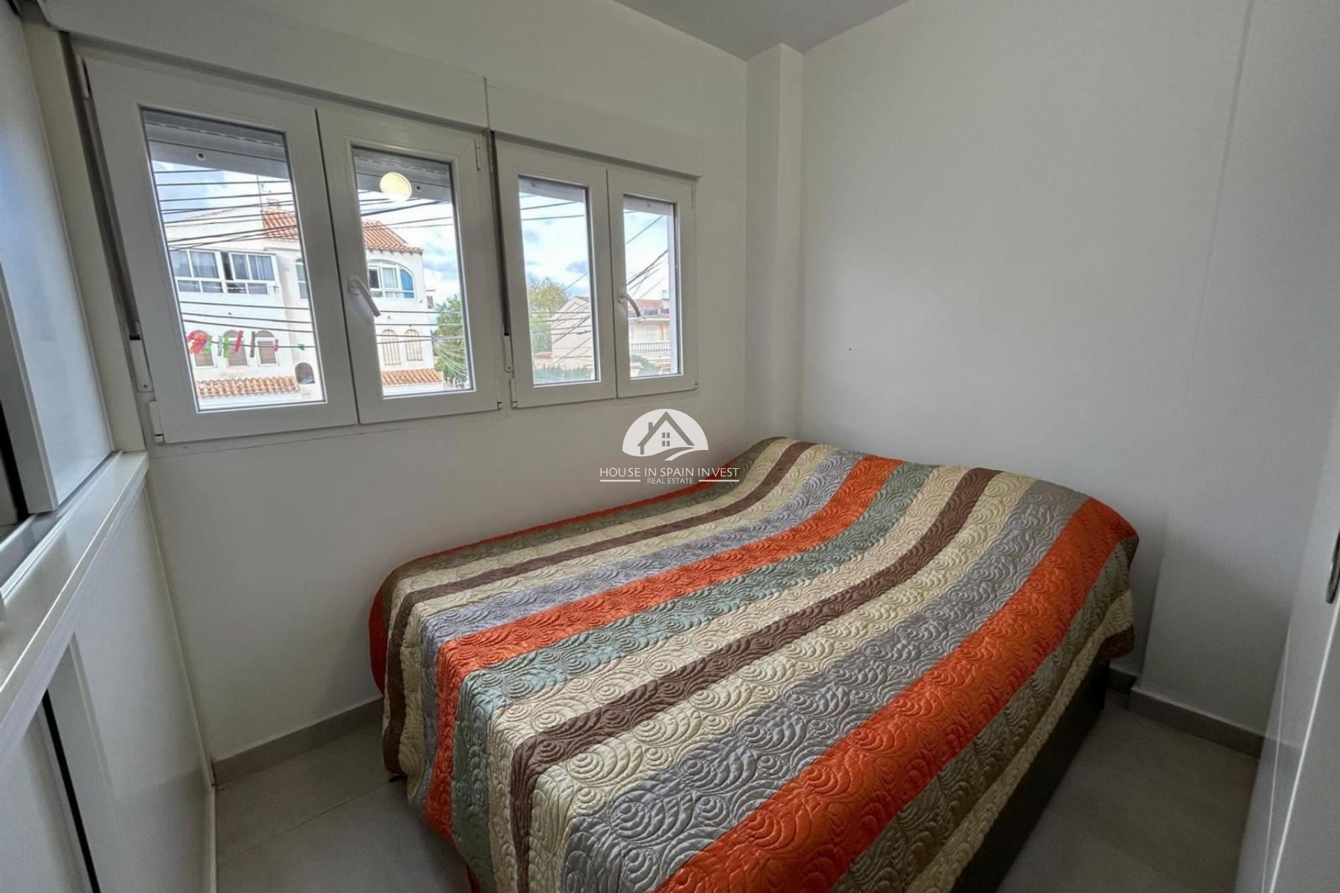 Herverkoop - Estudio - Torrevieja - El Acequión - Los Náufragos