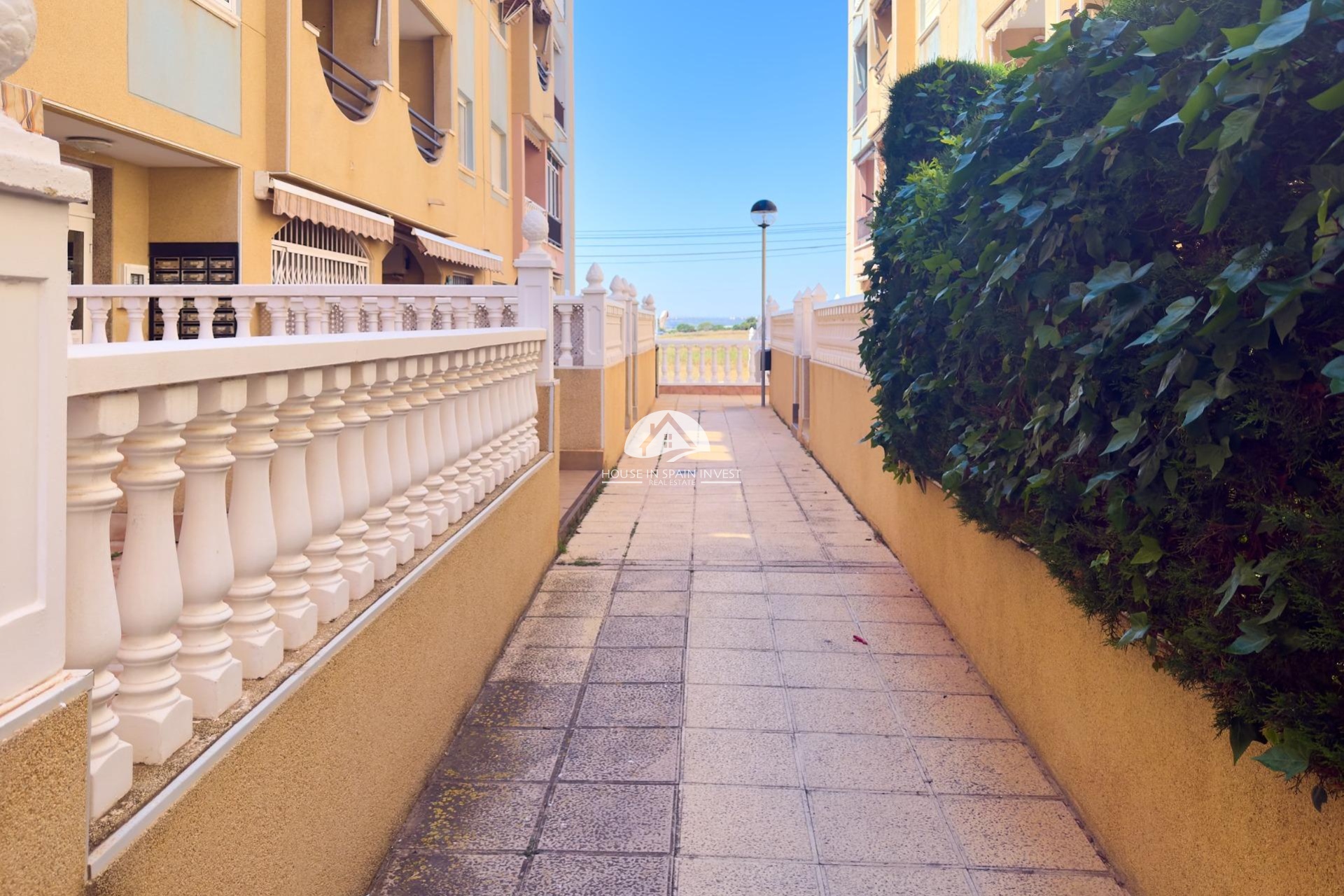 Herverkoop - Gelijkvloerse bungalow - Torrevieja - La Mata