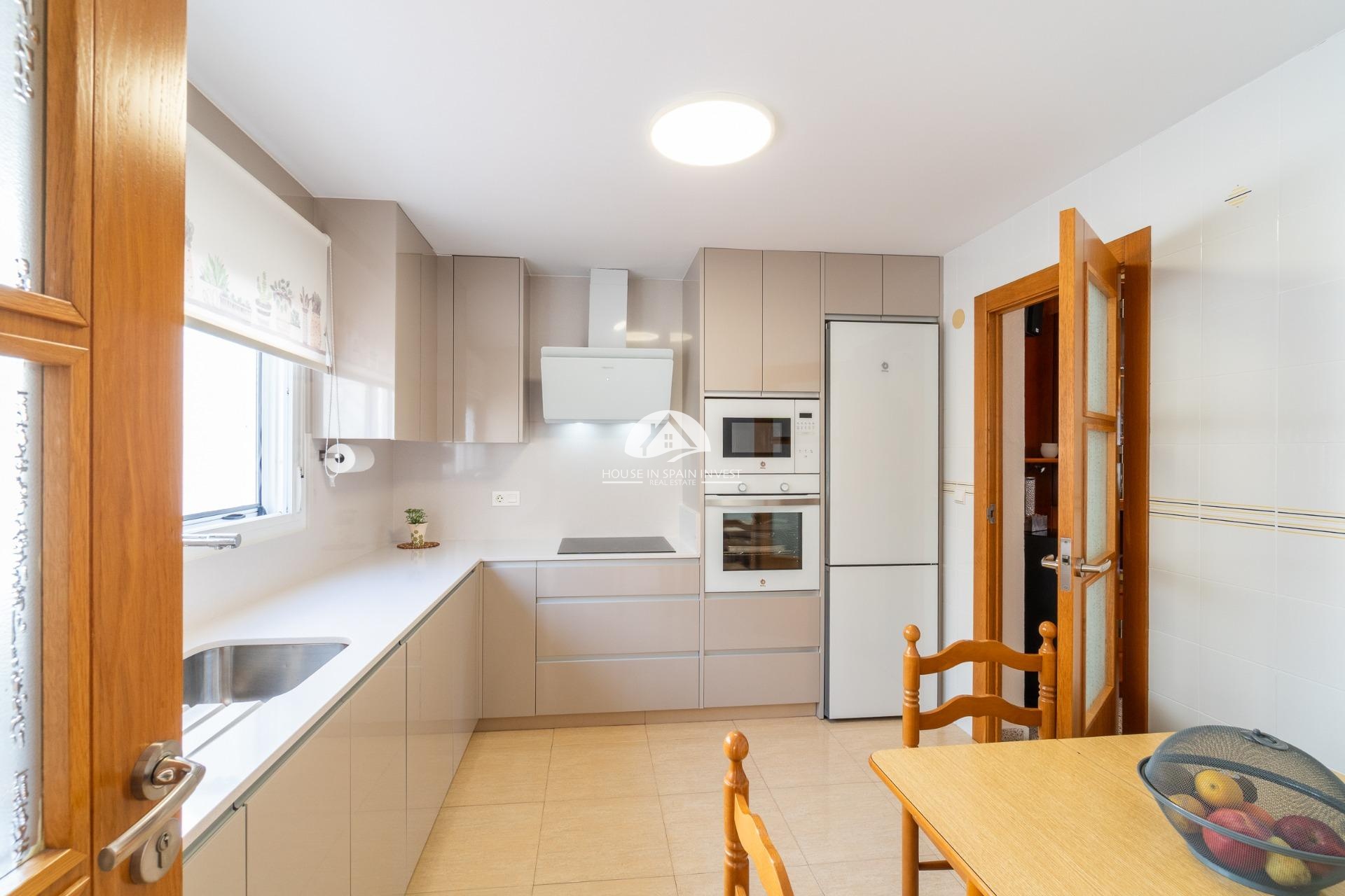 Herverkoop - Rijwoning - Orihuela Costa - Desamparados-Hurchillo-Torremendo