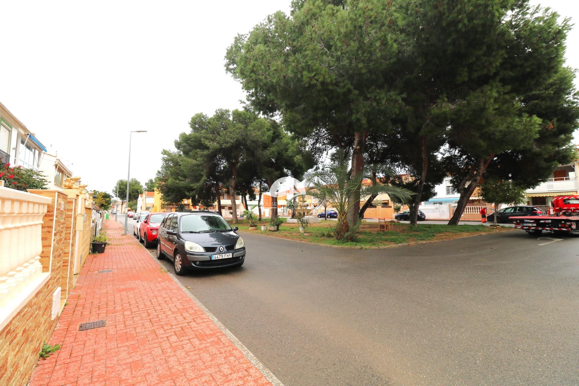 Herverkoop - Rijwoning - Torrevieja - Playa de los Naufragos