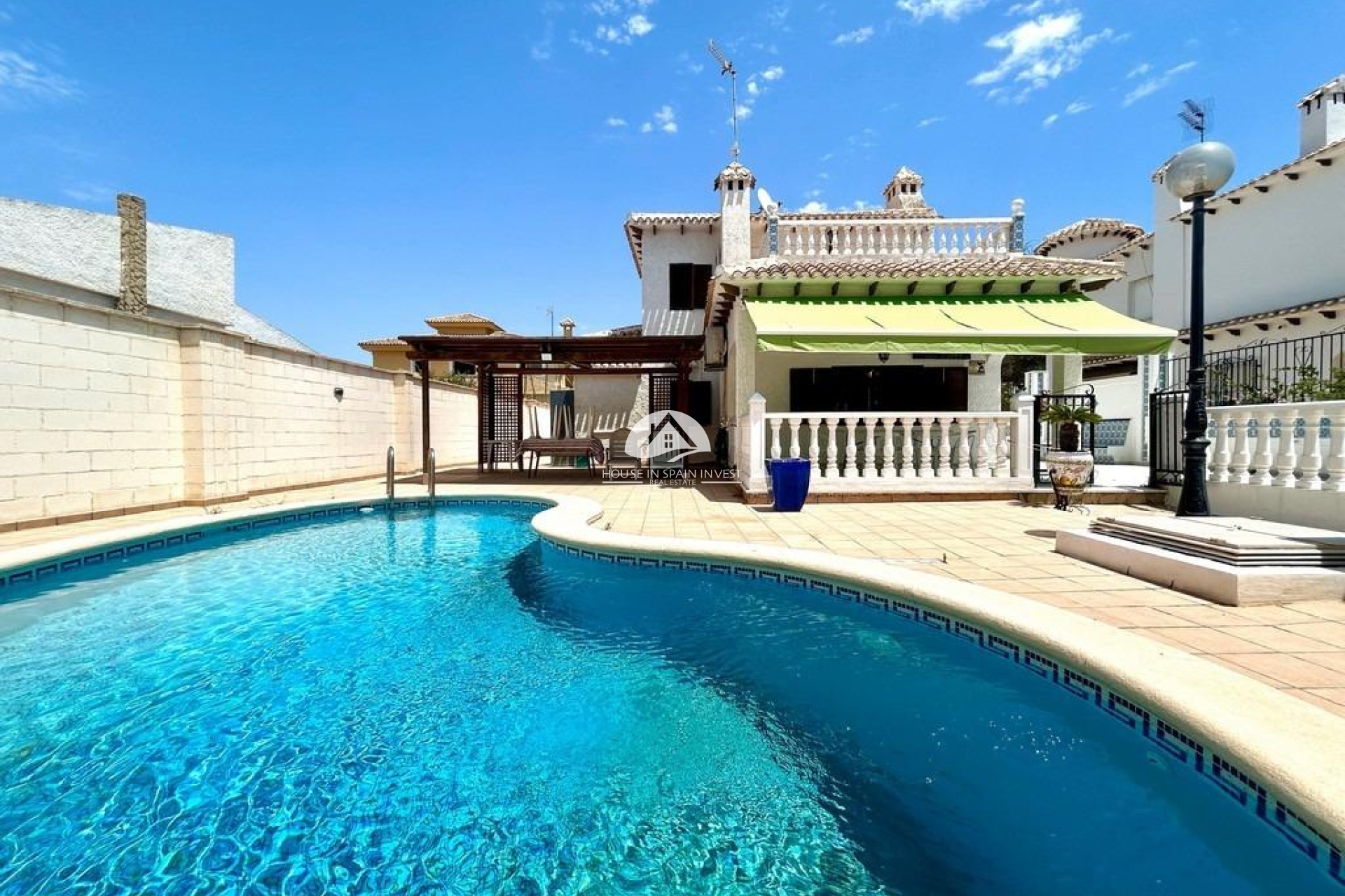 Herverkoop - Villa - Orihuela Costa - La Zenia