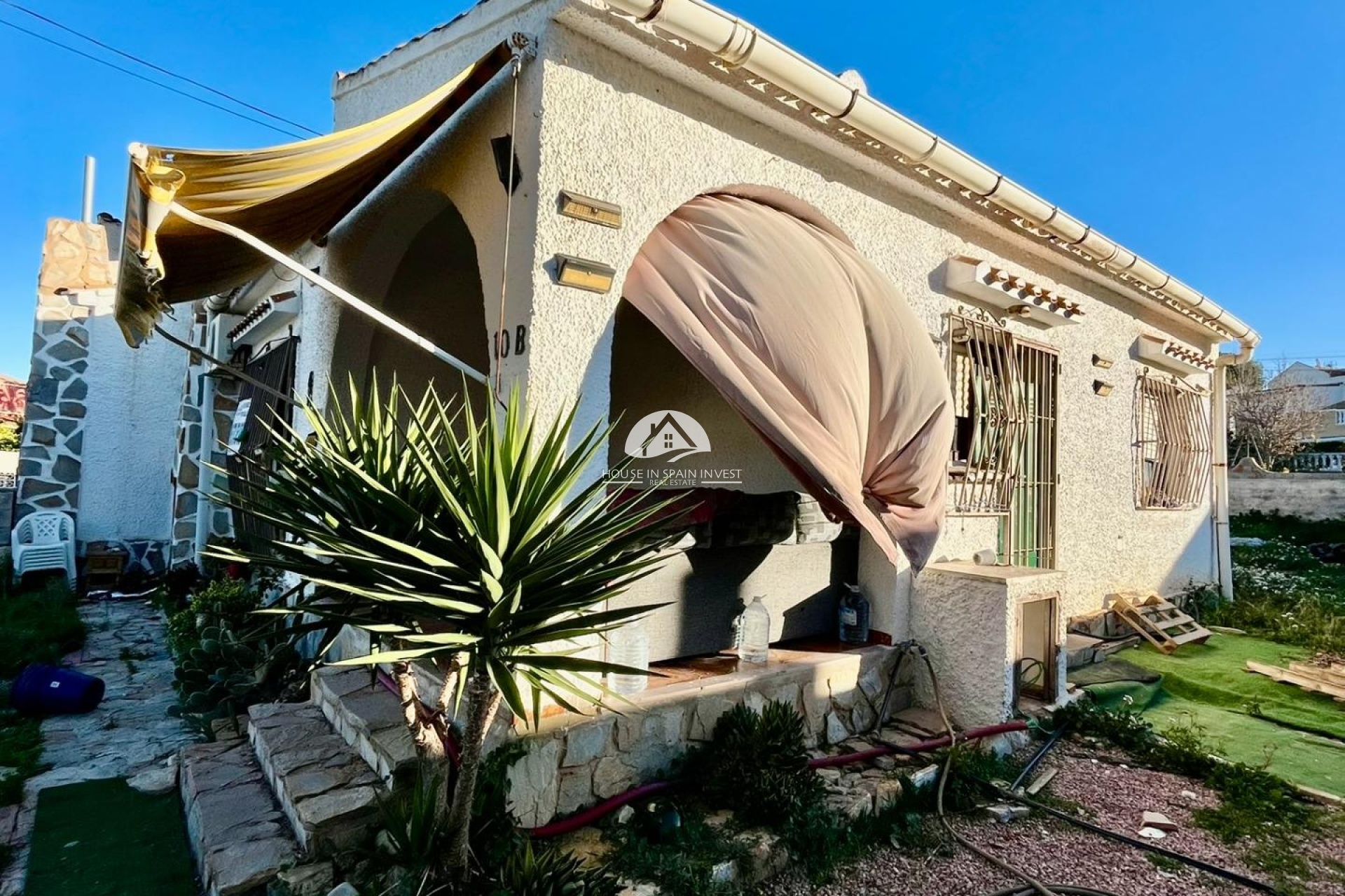 Herverkoop - Villa - Torrevieja - Aguas Nuevas - Sector 25