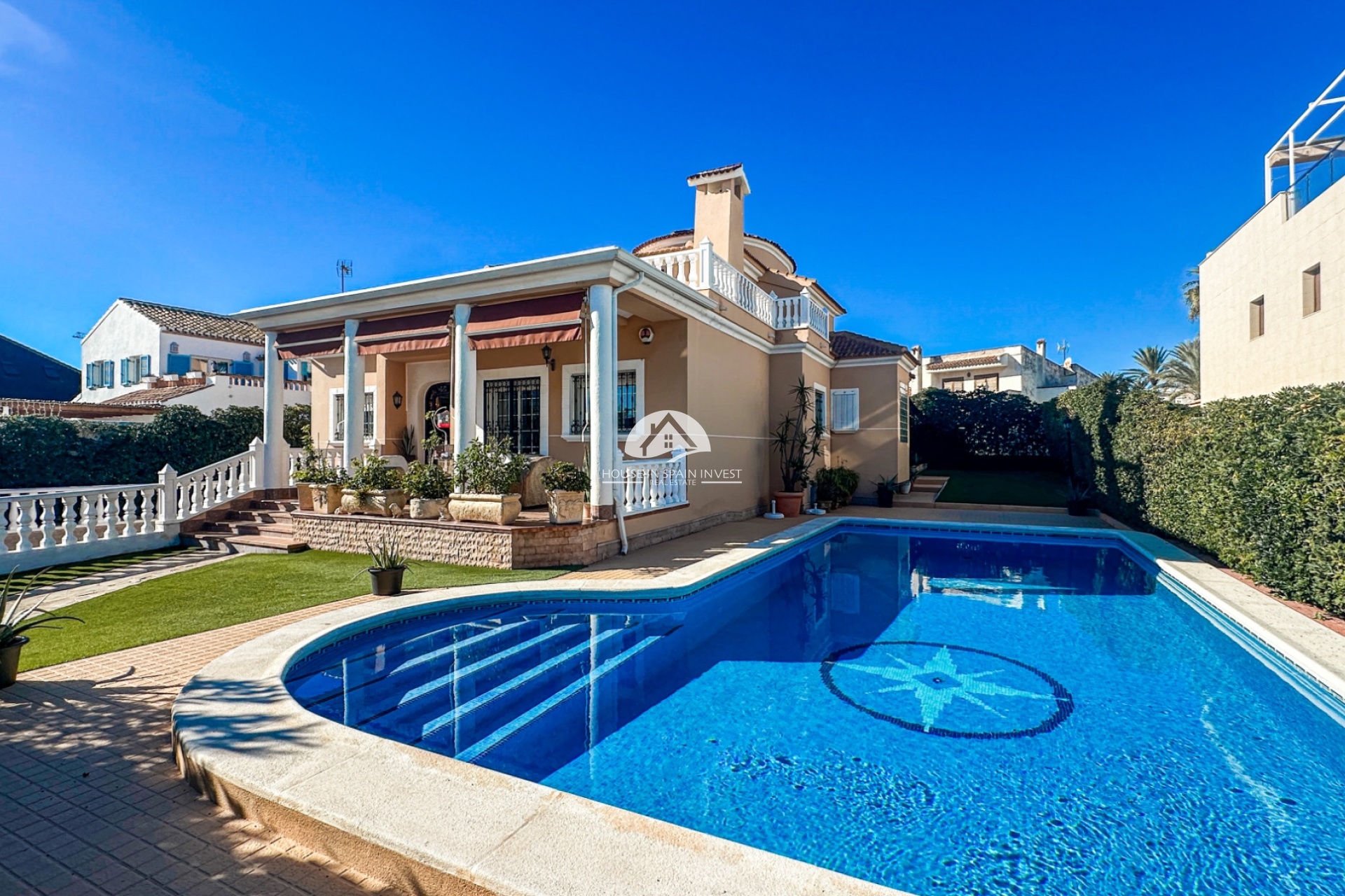 Herverkoop - Villa - Torrevieja - La Mata