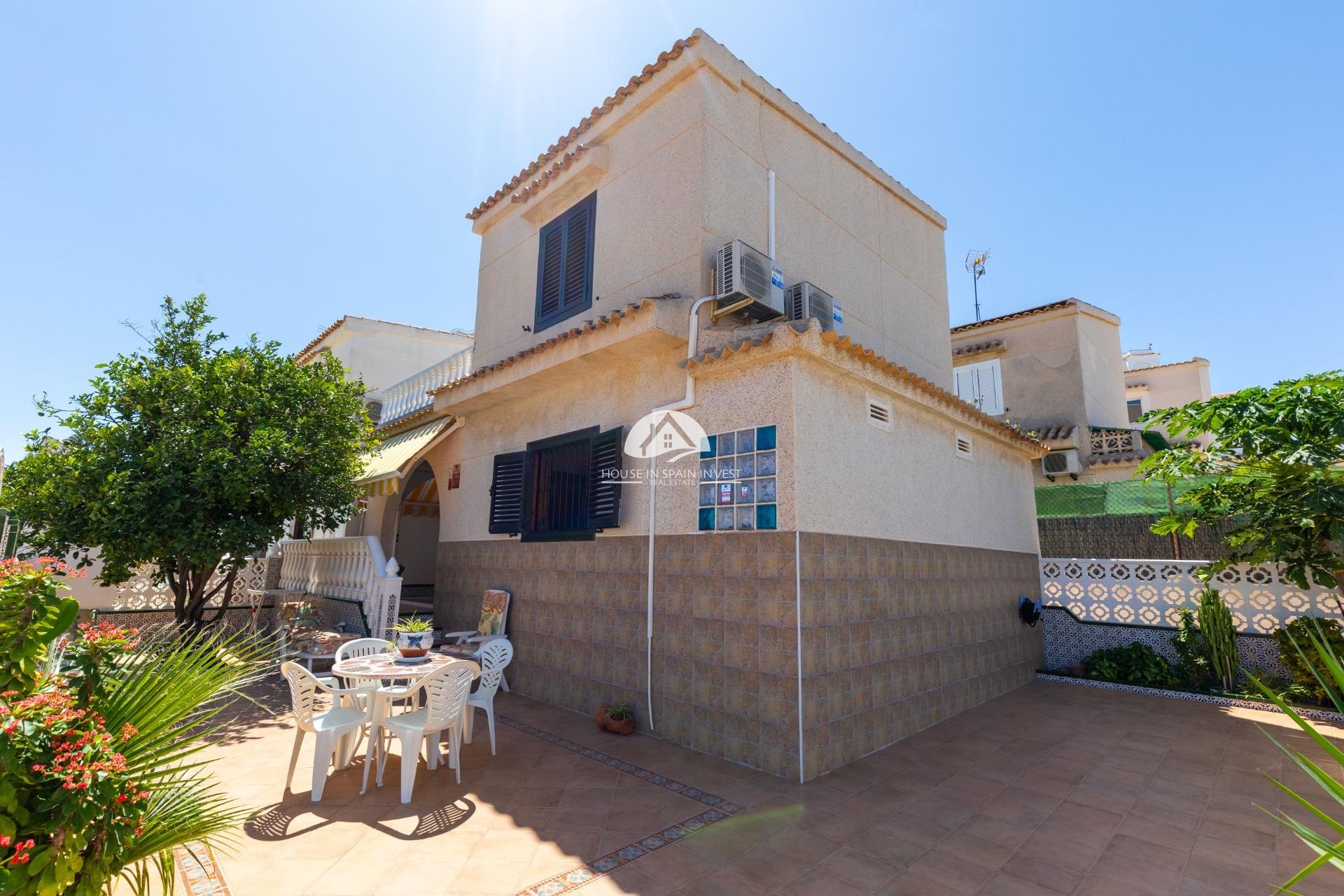 Herverkoop - Villa - Torrevieja - La Mata