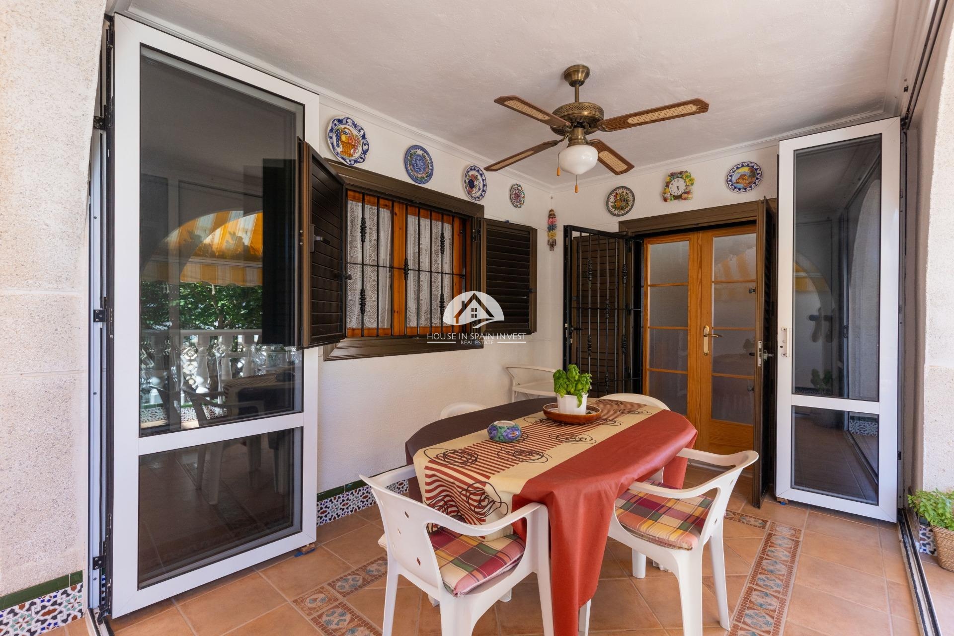 Herverkoop - Villa - Torrevieja - La Mata