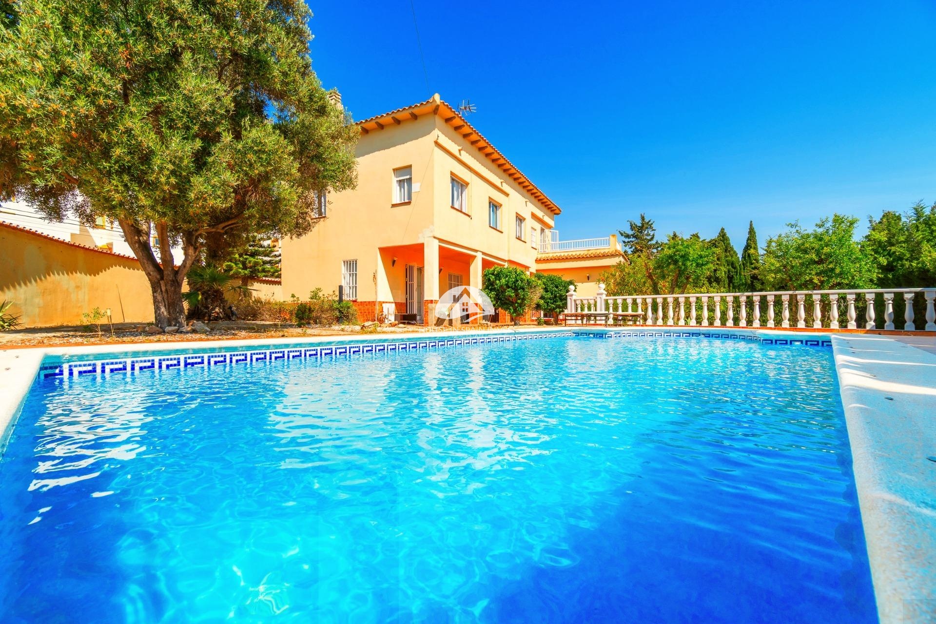 Herverkoop - Villa - Torrevieja - La Mata