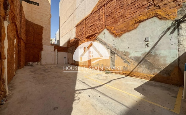 Perceel / Grondstuk - Herverkoop - Torrevieja - Centro