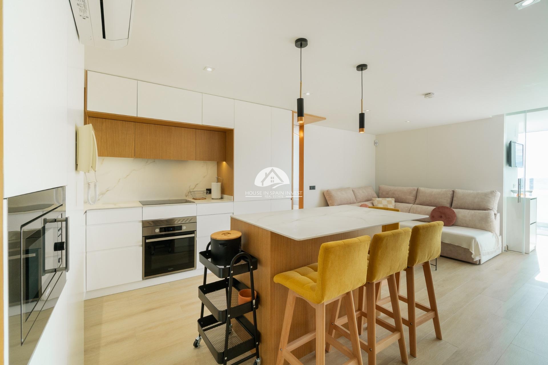 Resale - Apartment  - Guardamar del Segura - Puerto Deportivo