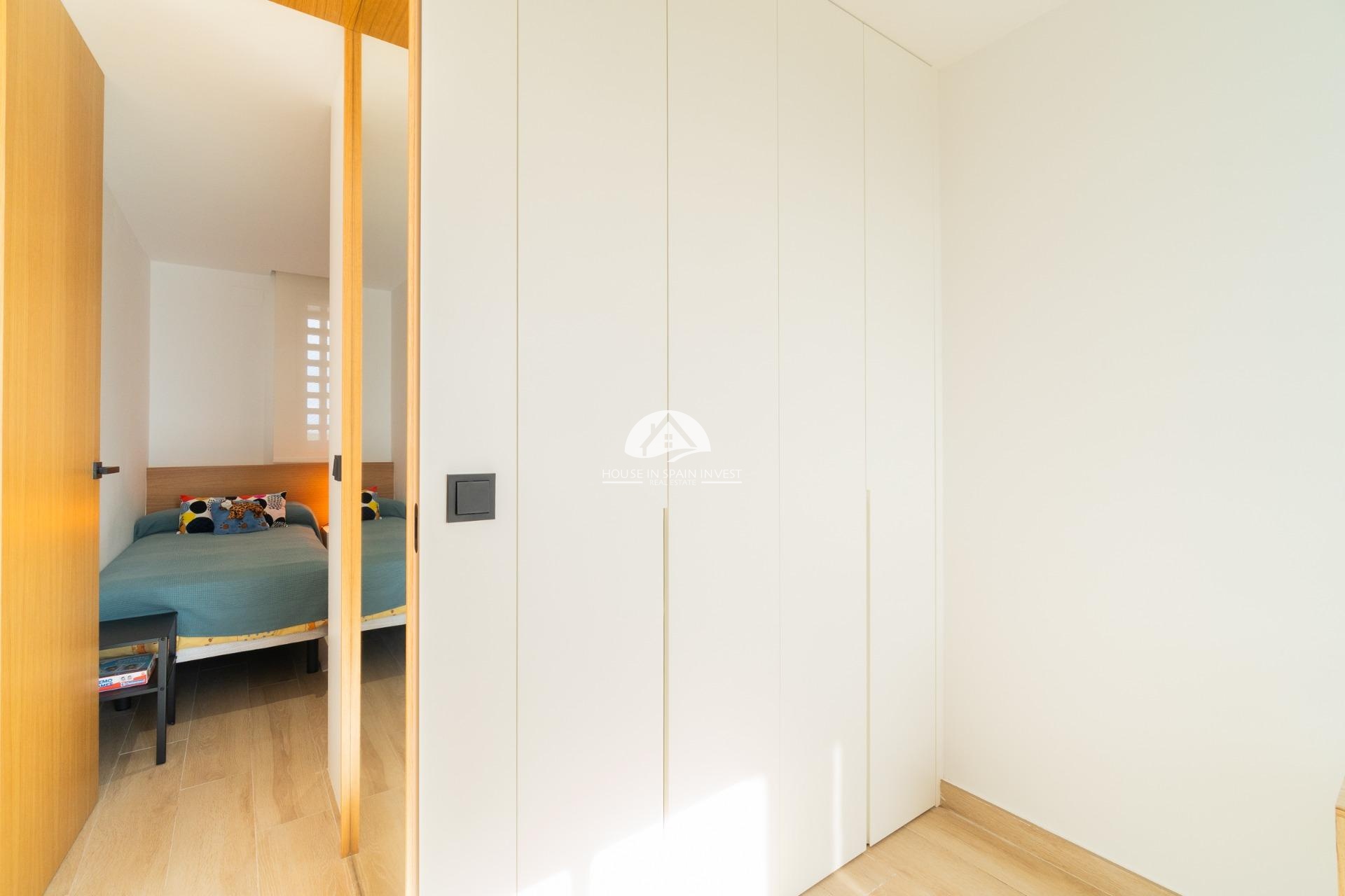 Resale - Apartment  - Guardamar del Segura - Puerto Deportivo