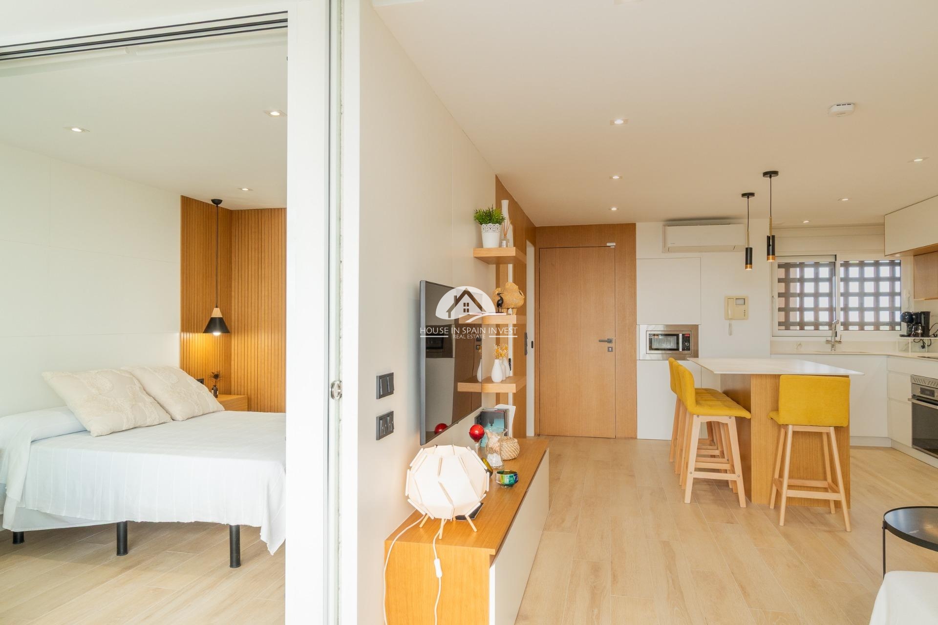 Resale - Apartment  - Guardamar del Segura - Puerto Deportivo