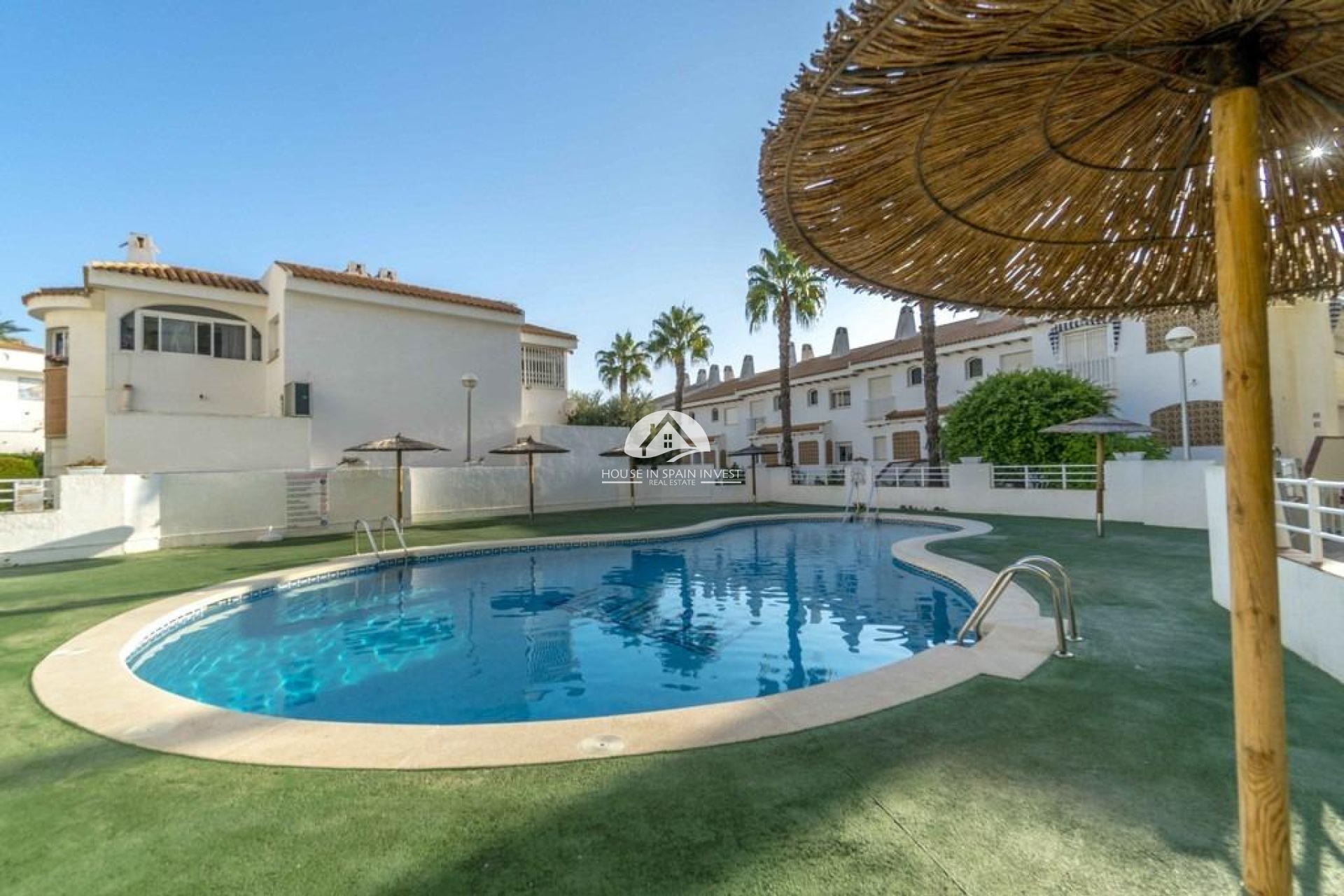 Resale - Apartment  - Orihuela Costa - Cabo roig  