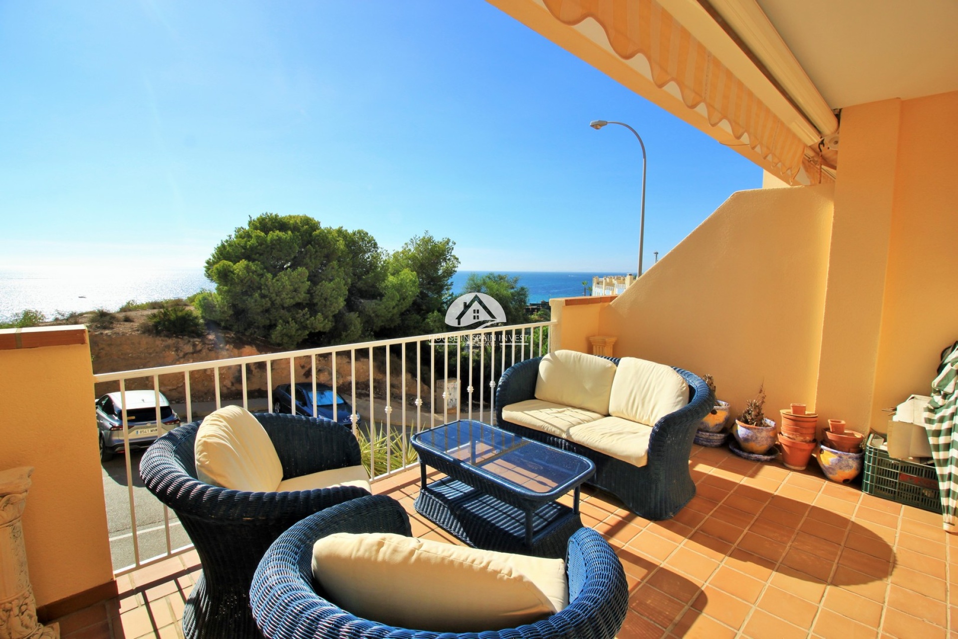 Resale - Apartment  - Orihuela Costa - Cabo roig  