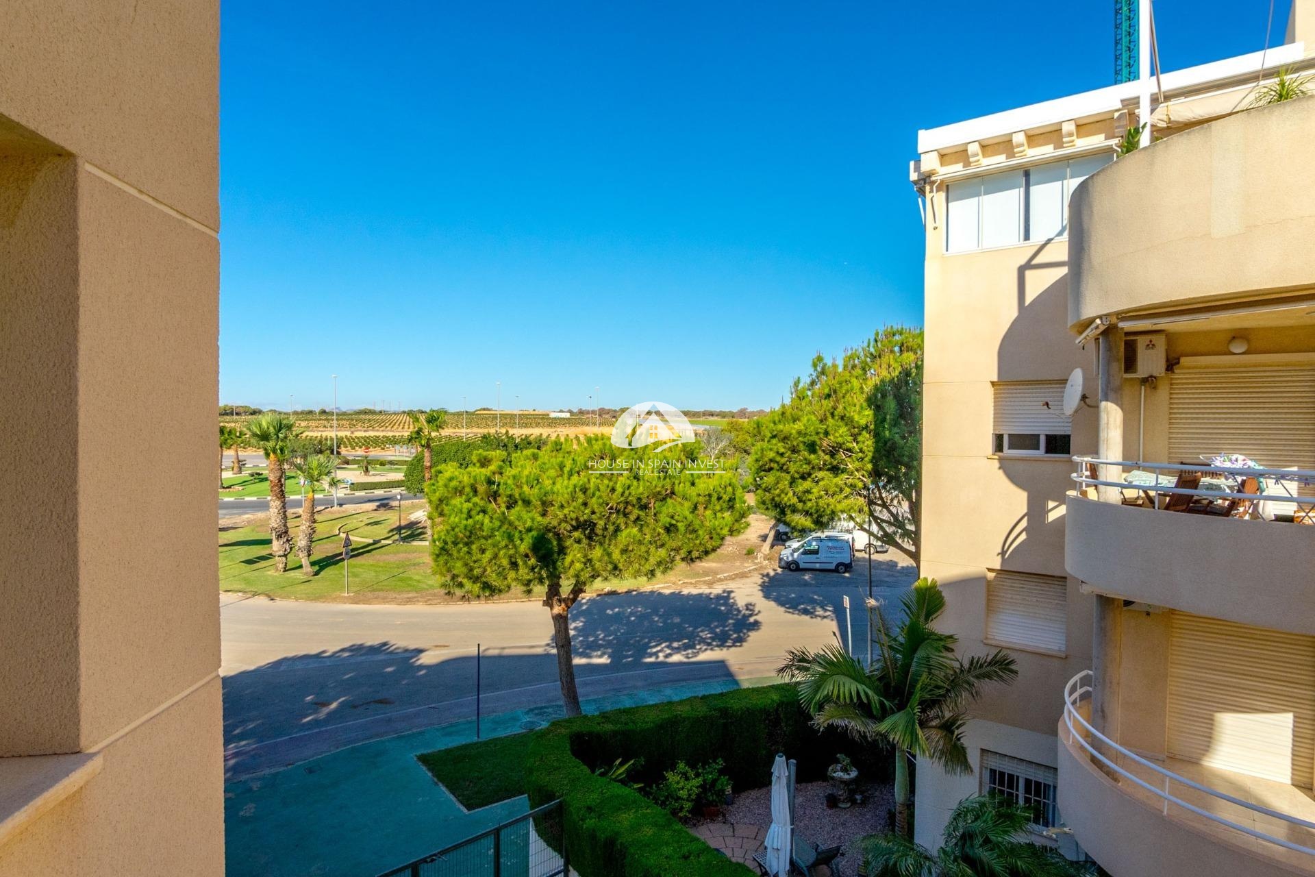 Resale - Apartment  - Orihuela Costa - Dehesa de campoamor