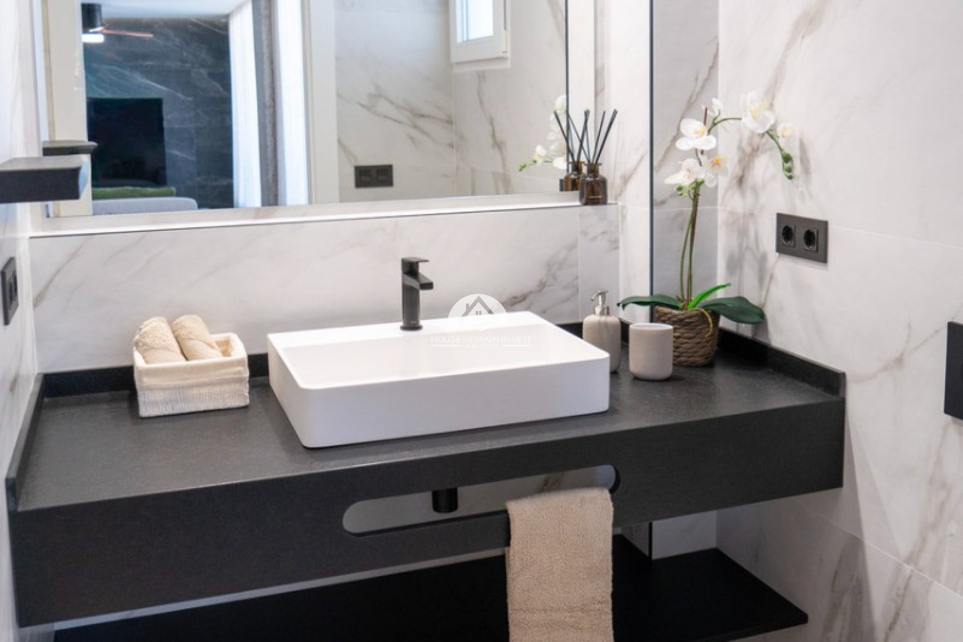 Resale - Apartment  - Orihuela Costa - La Zenia