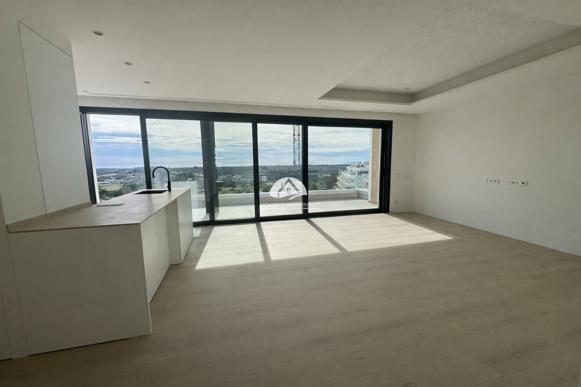 Resale - Apartment  - Orihuela Costa - Las Colinas Golf