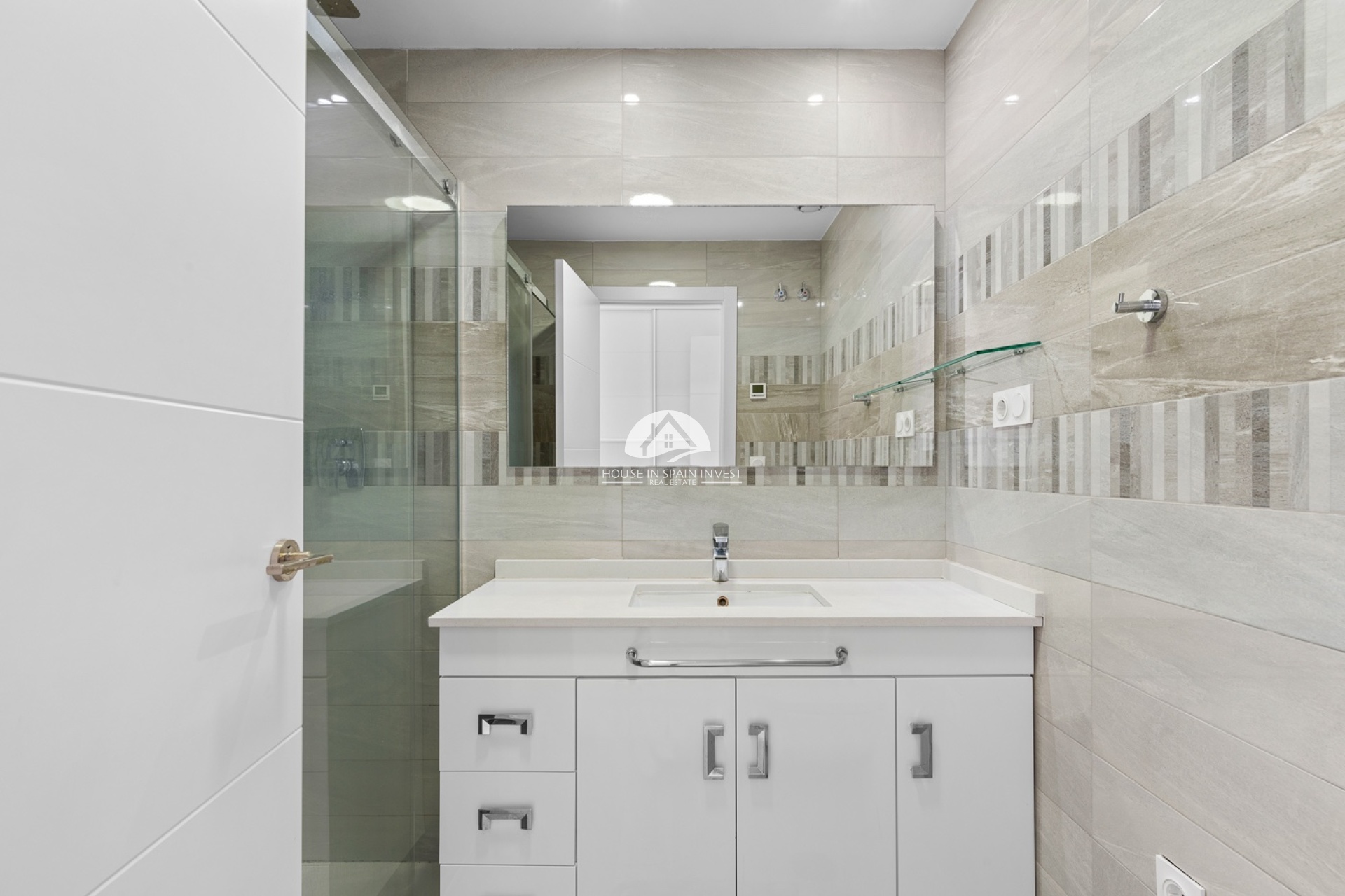 Resale - Apartment  - Orihuela Costa - Punta Prima  