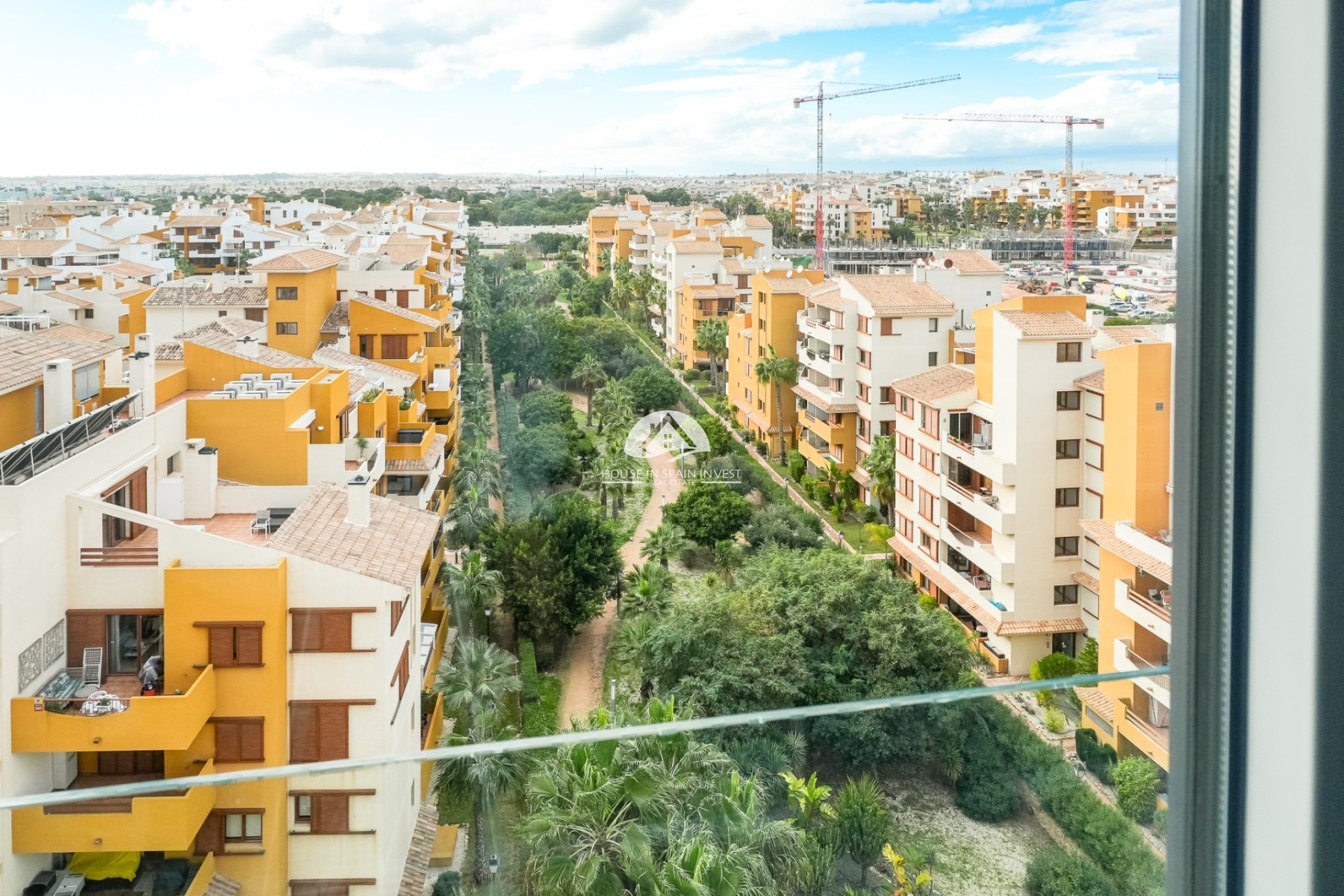 Resale - Apartment  - Orihuela Costa - Punta Prima  