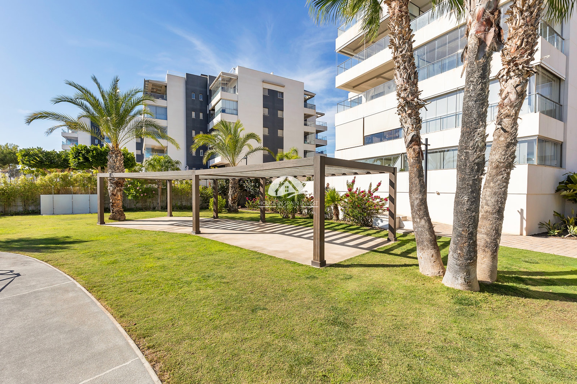 Resale - Apartment  - Orihuela Costa - Villamartín