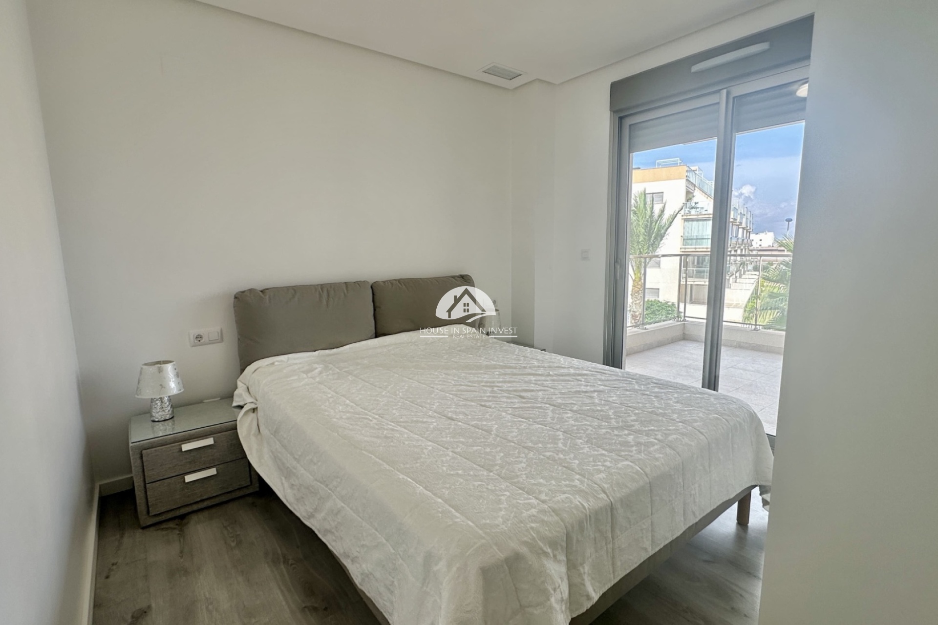 Resale - Apartment  - Orihuela Costa - Villamartín