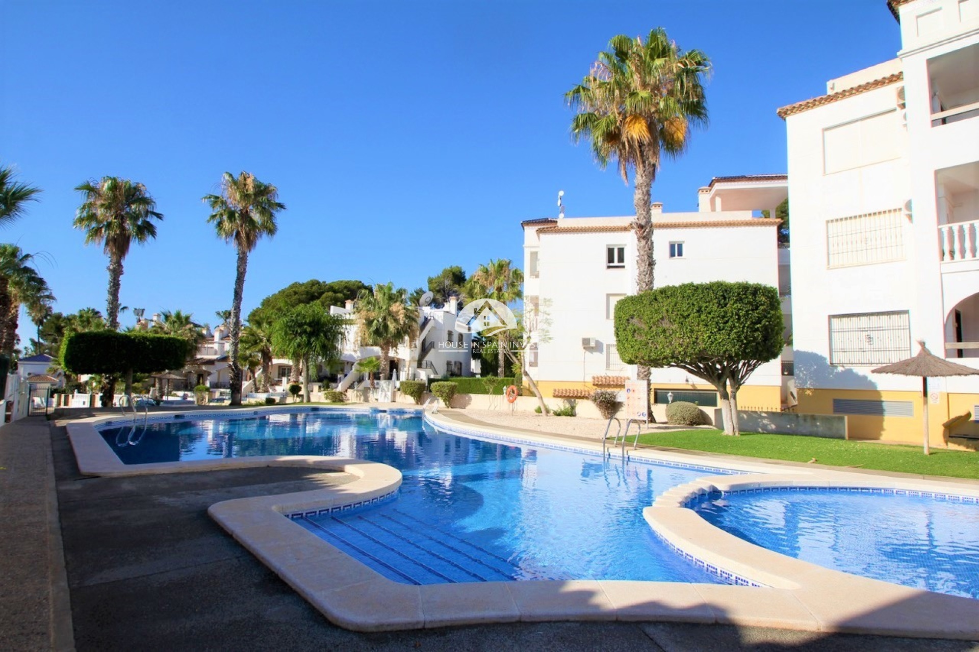 Resale - Apartment  - Orihuela Costa - Villamartín