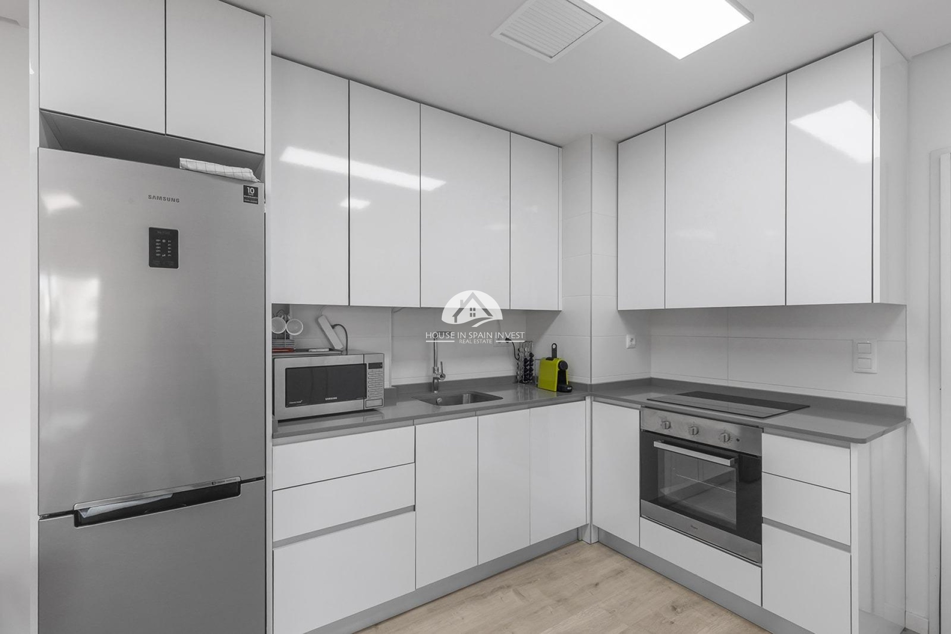 Resale - Apartment  - Orihuela Costa - Villamartín