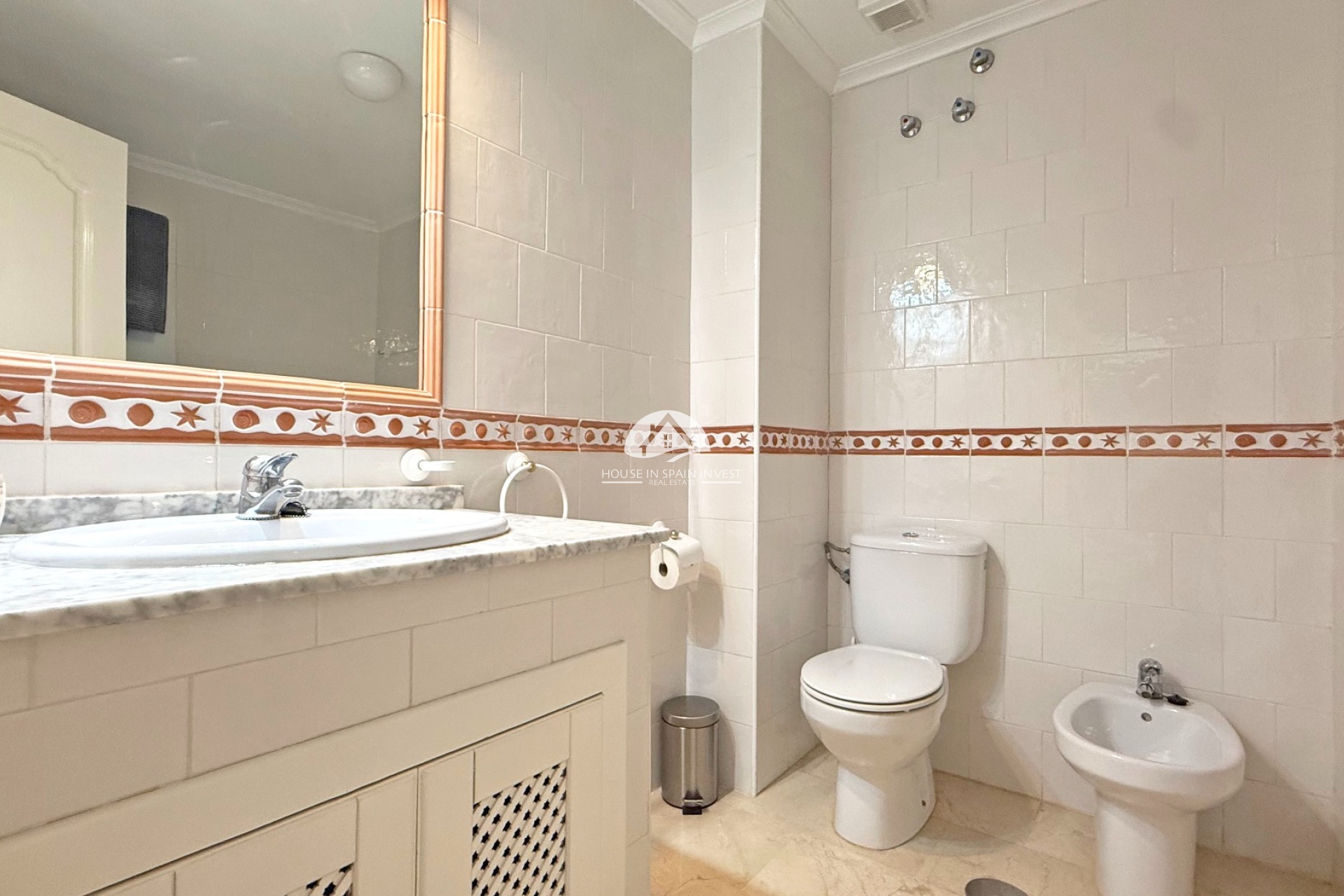 Resale - Apartment  - Orihuela Costa - Villamartín