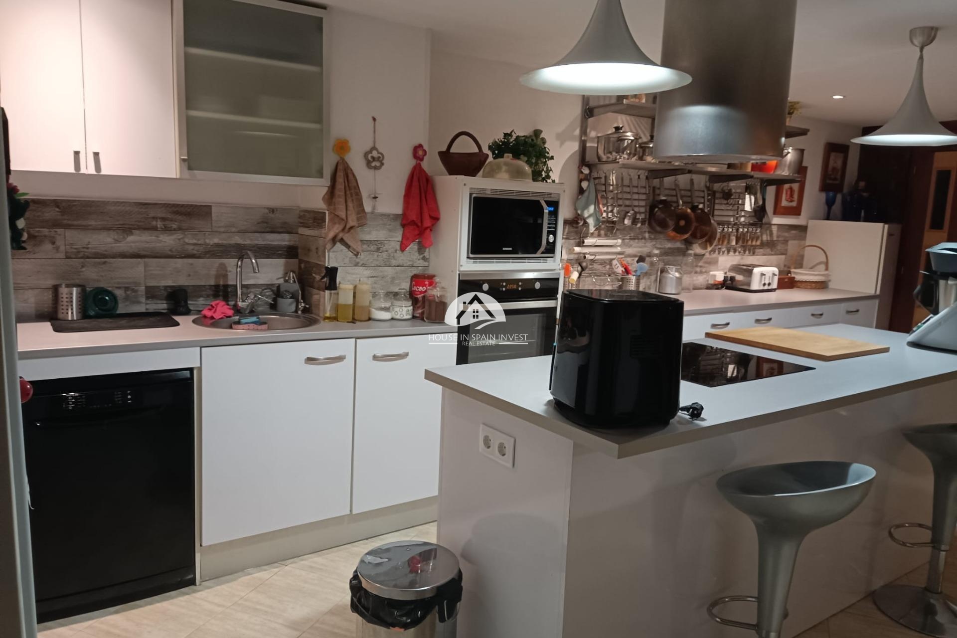 Resale - Apartment  - Torrevieja - Acequion