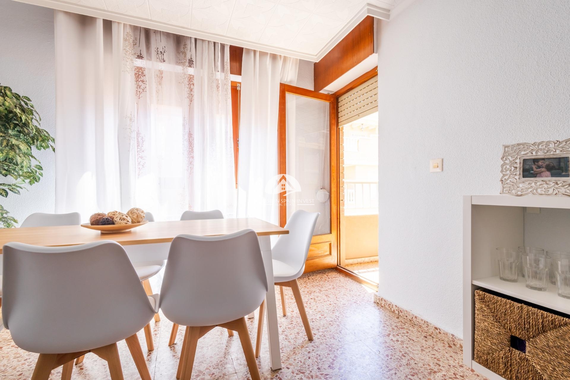 Resale - Apartment  - Torrevieja - Acequion