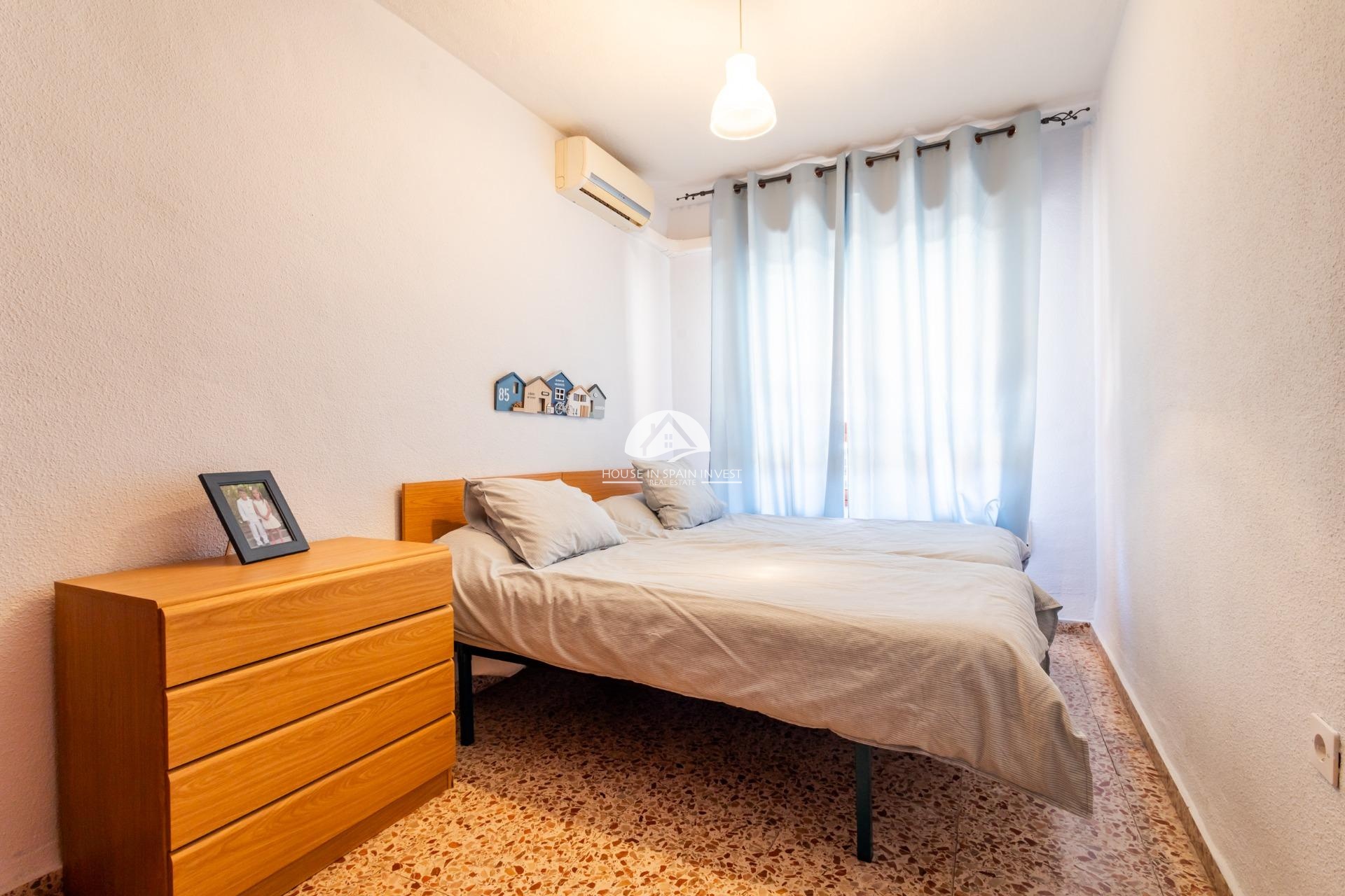Resale - Apartment  - Torrevieja - Acequion