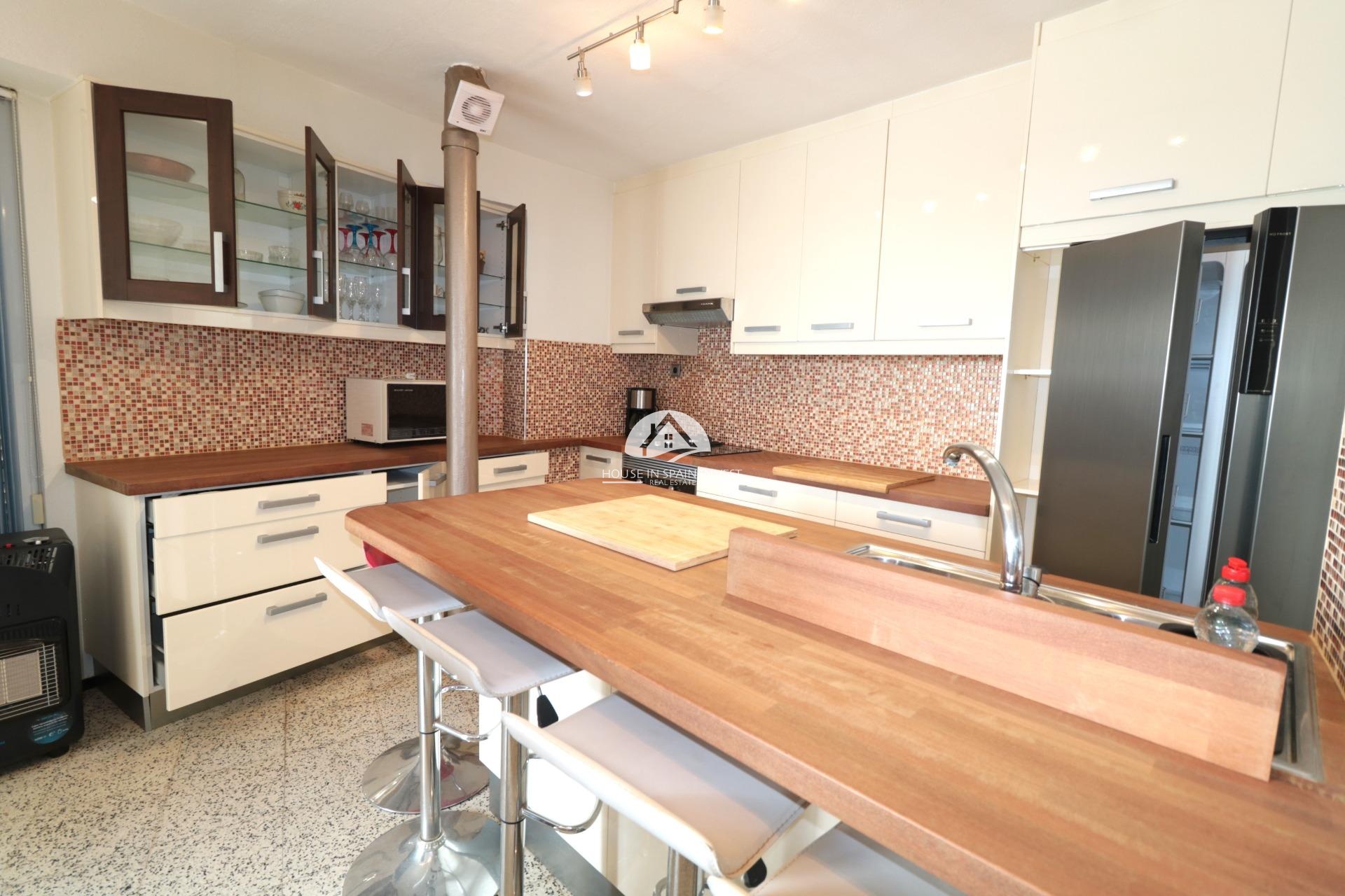 Resale - Apartment  - Torrevieja - Acequion