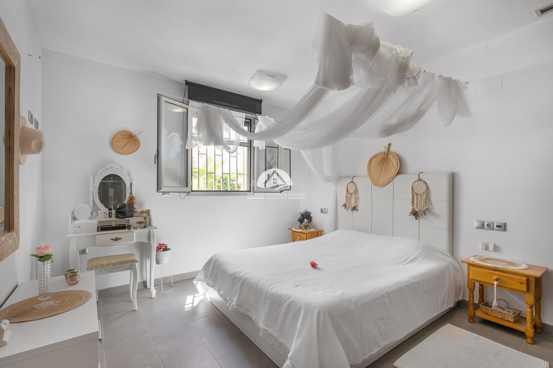 Resale - Apartment  - Torrevieja - Cabo Cervera