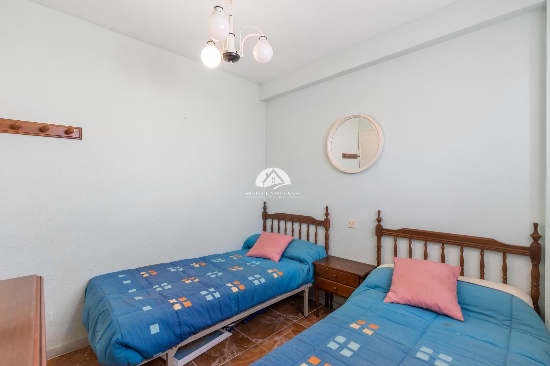 Resale - Apartment  - Torrevieja - Cabo Cervera