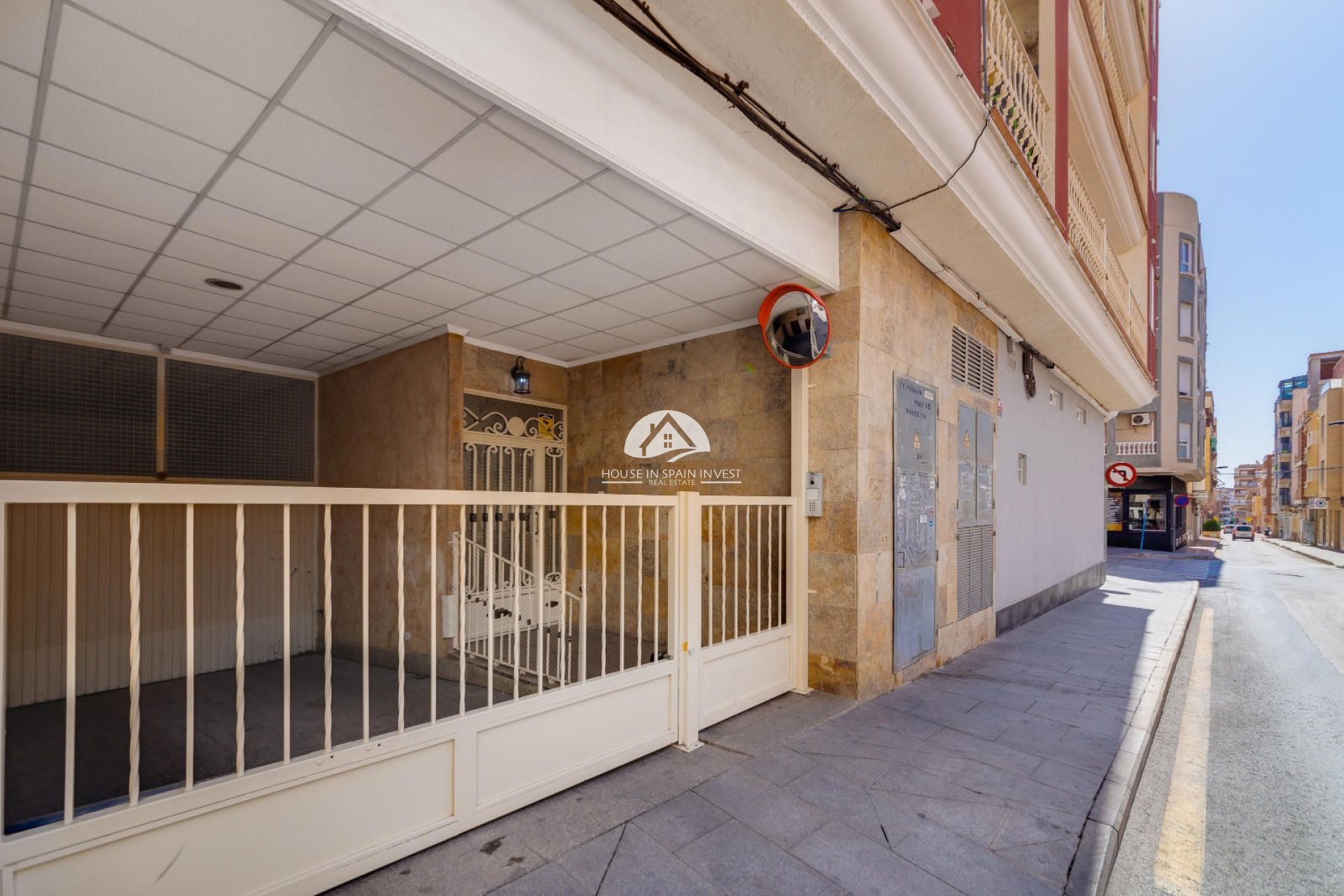 Resale - Apartment  - Torrevieja - Centro