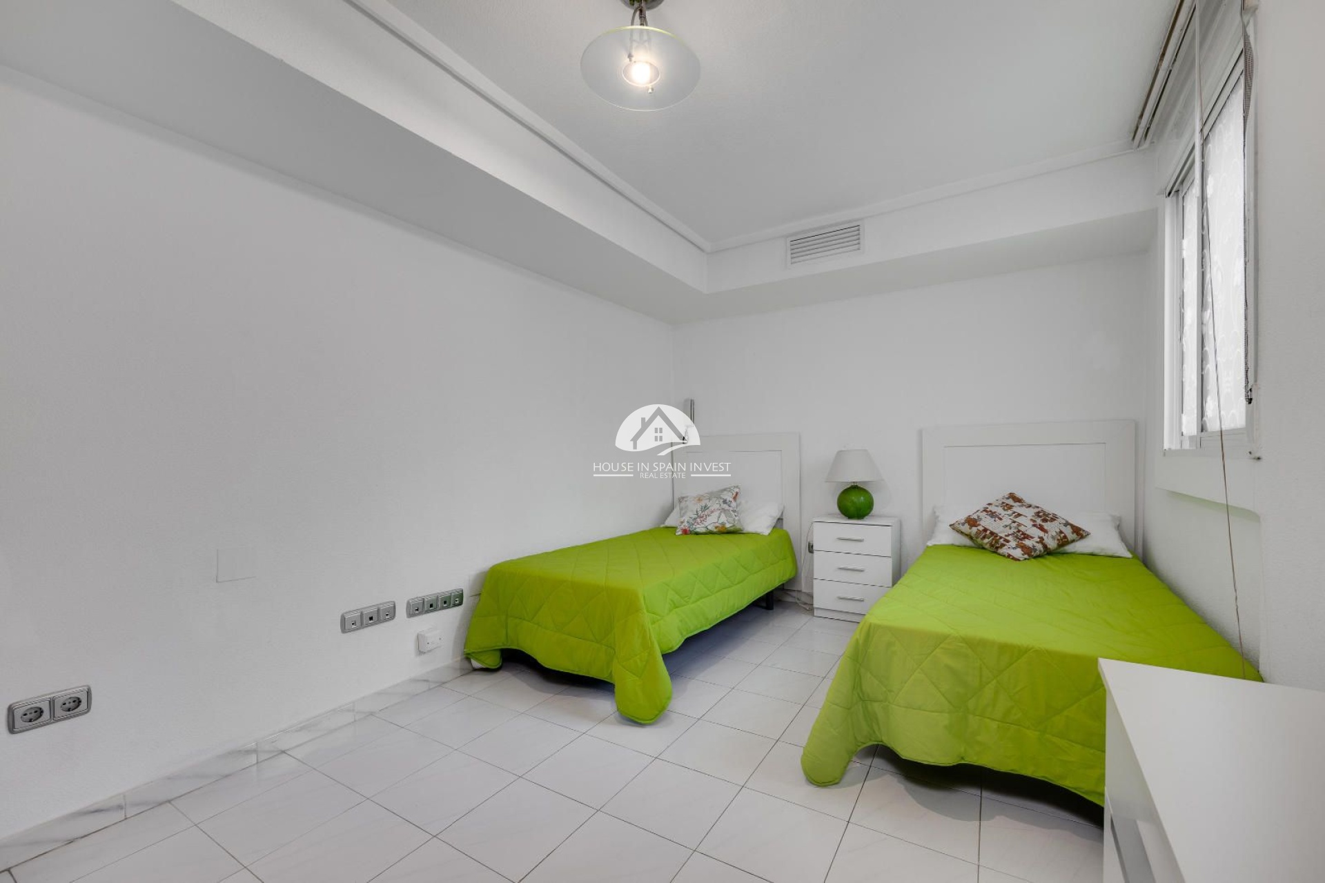 Resale - Apartment  - Torrevieja - Centro
