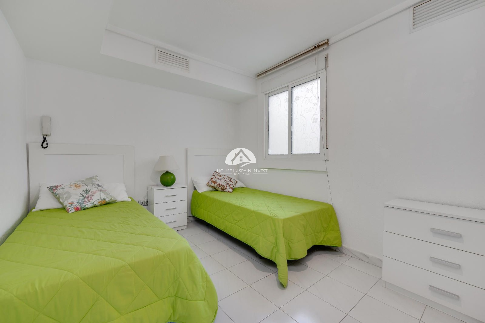 Resale - Apartment  - Torrevieja - Centro