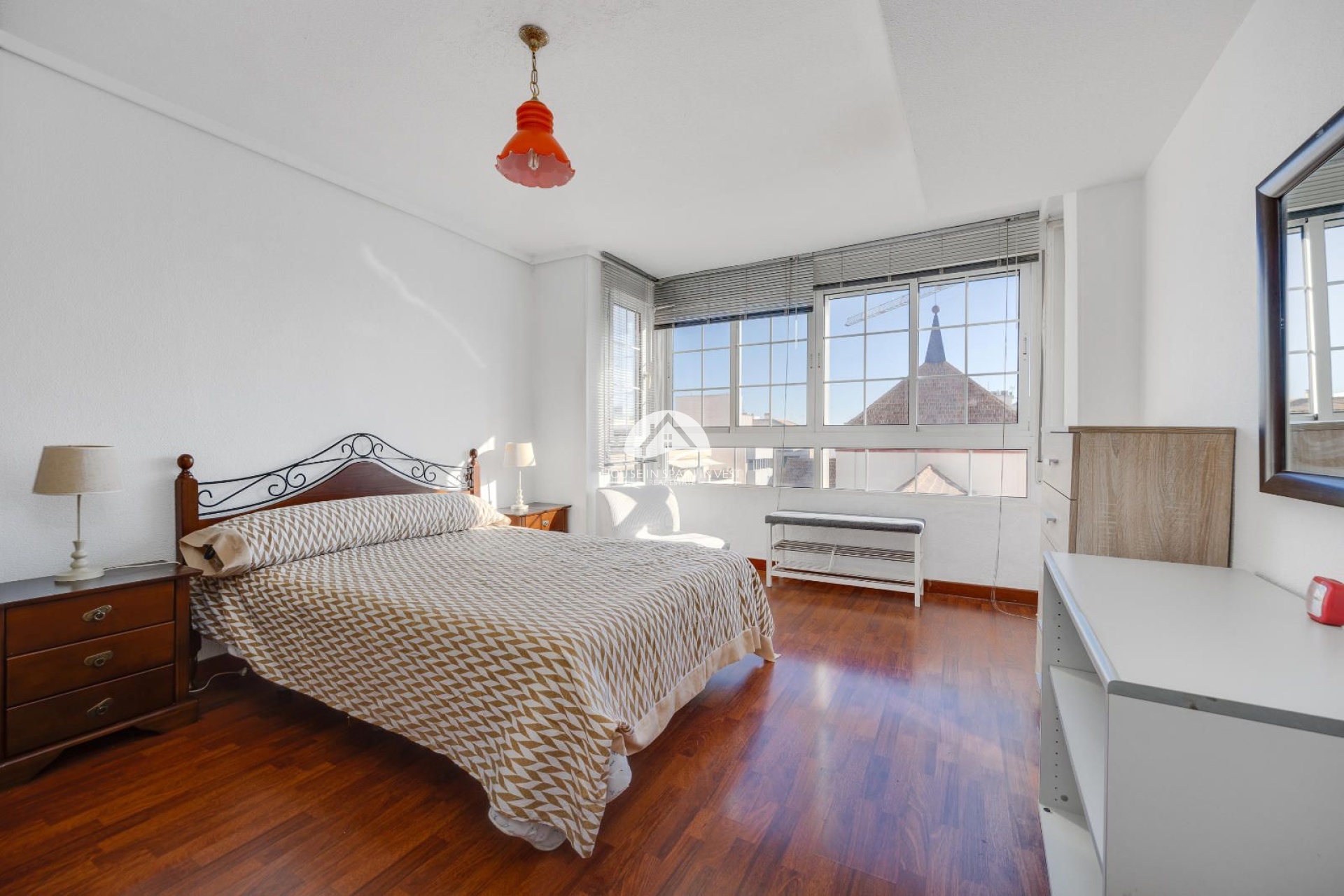 Resale - Apartment  - Torrevieja - Centro