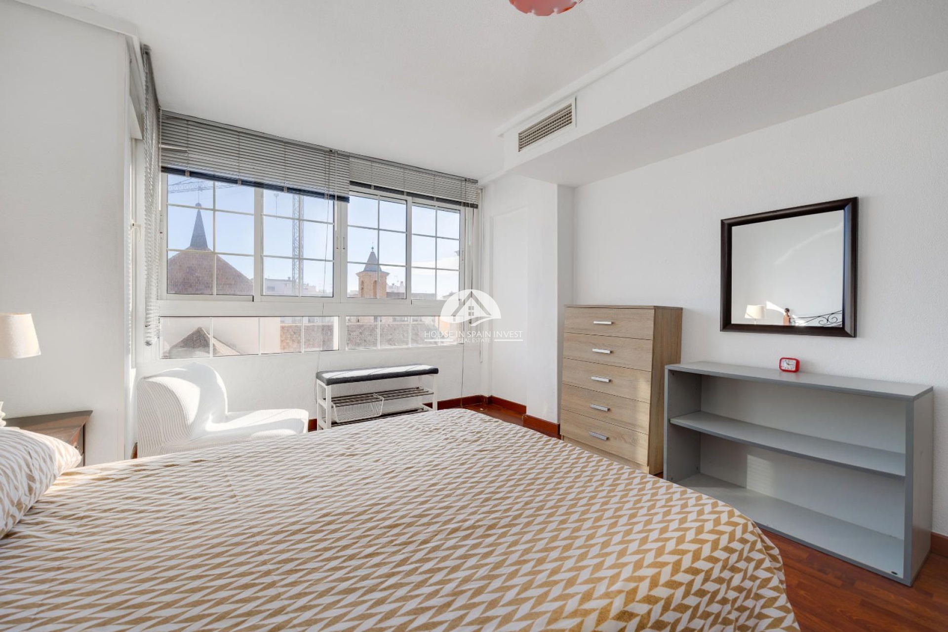 Resale - Apartment  - Torrevieja - Centro