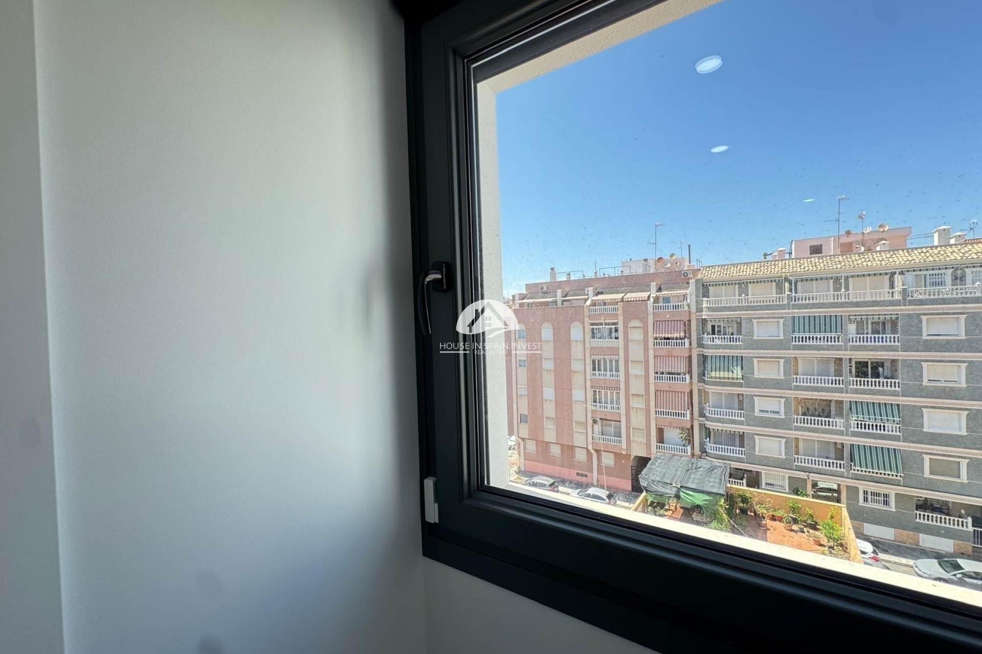 Resale - Apartment  - Torrevieja - Centro