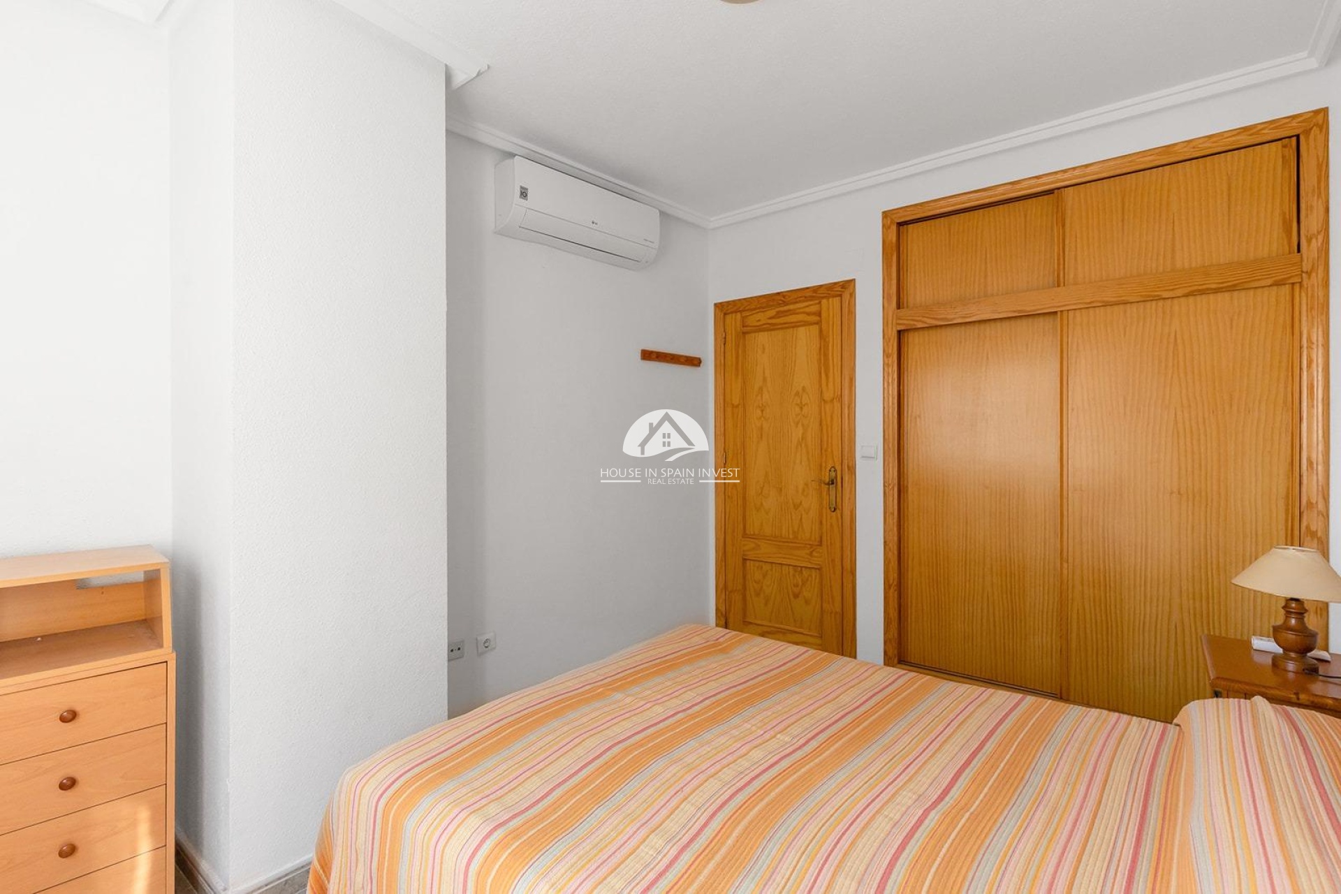 Resale - Apartment  - Torrevieja - Centro