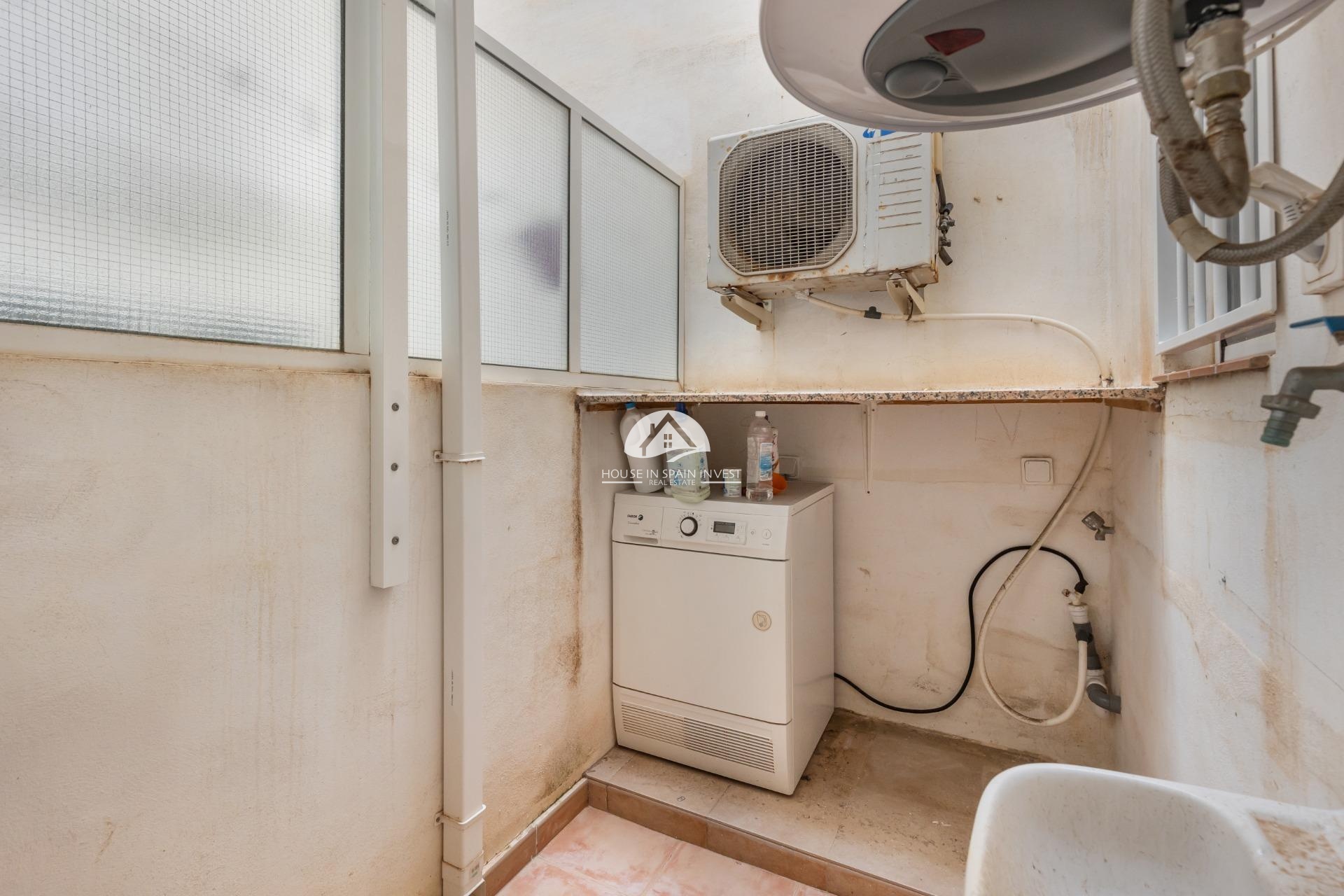 Resale - Apartment  - Torrevieja - Centro