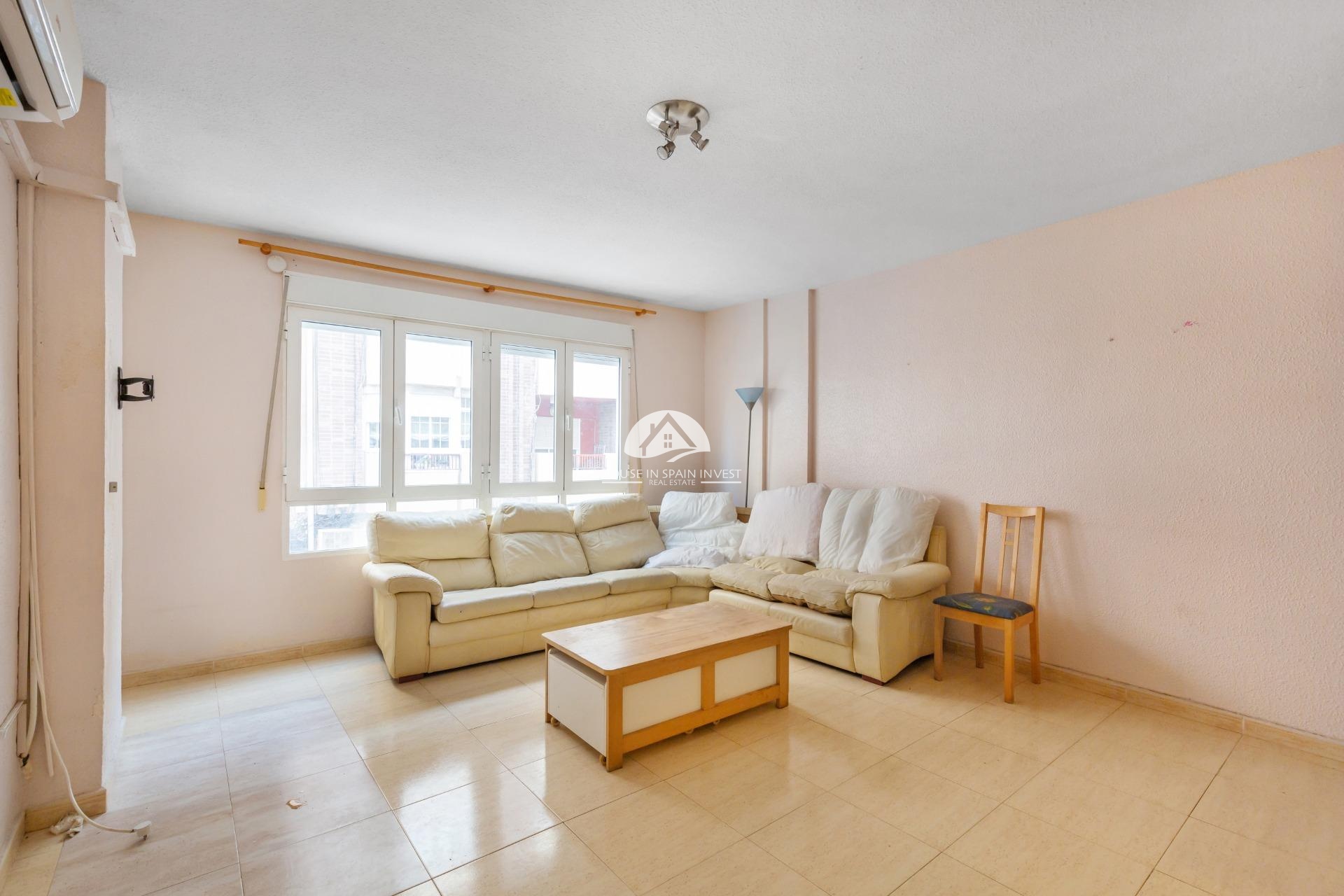 Resale - Apartment  - Torrevieja - Centro