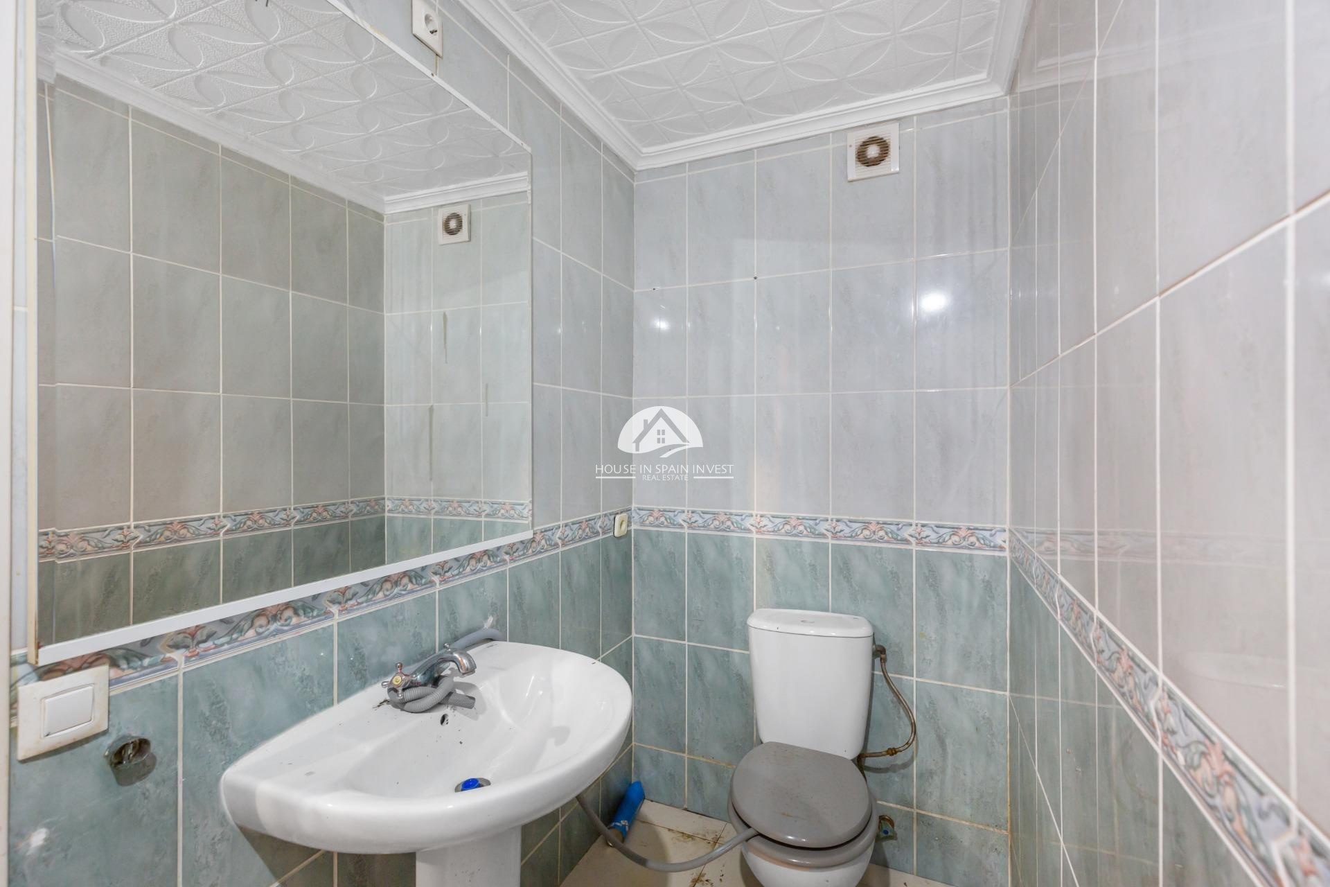 Resale - Apartment  - Torrevieja - Centro