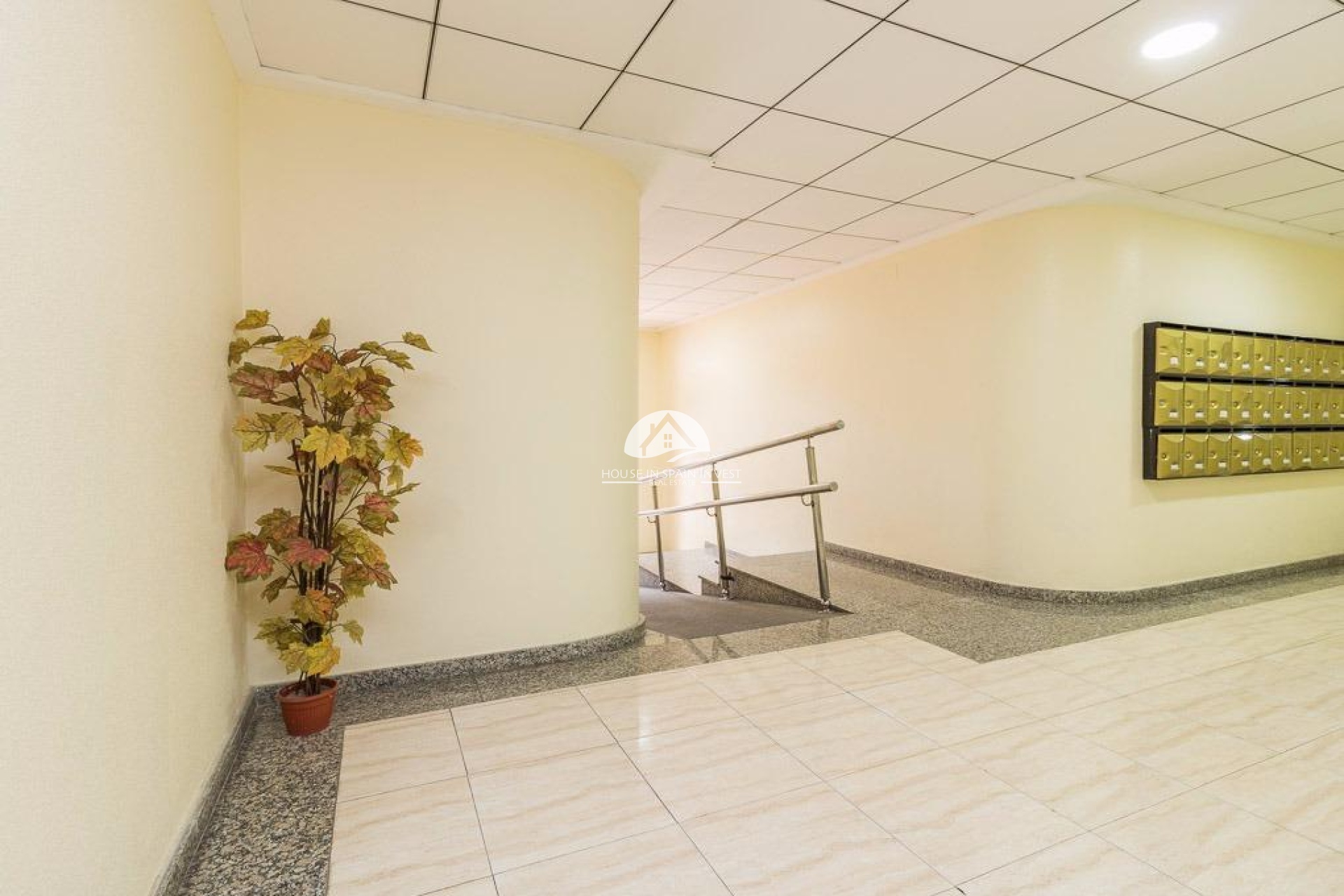 Resale - Apartment  - Torrevieja - Centro