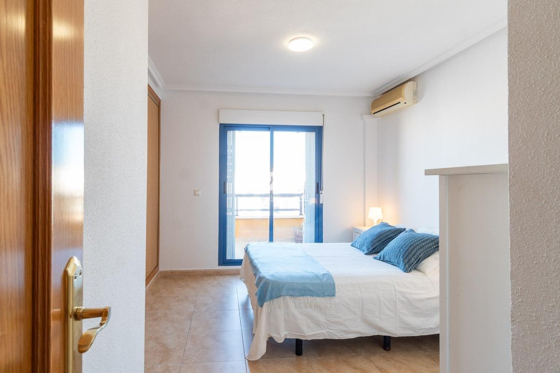 Resale - Apartment  - Torrevieja - Centro