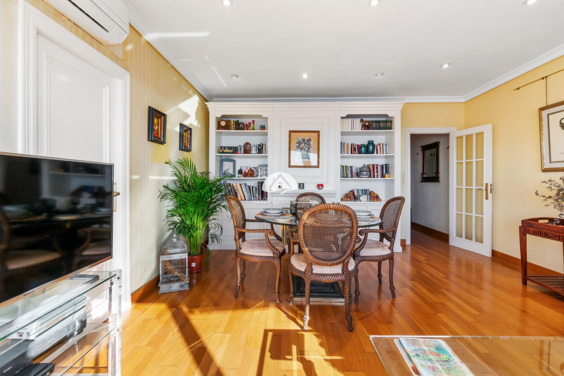 Resale - Apartment  - Torrevieja - Centro