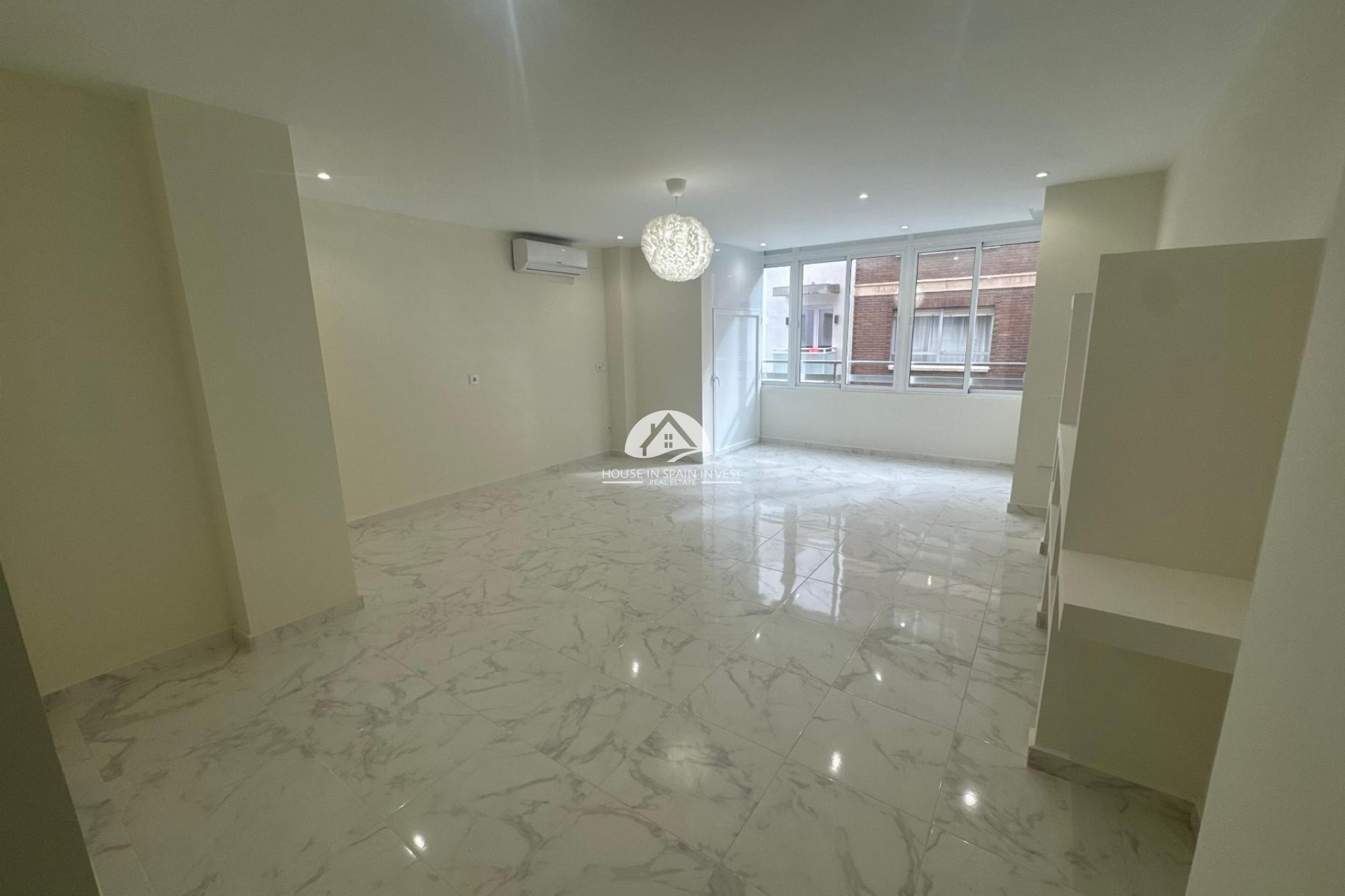Resale - Apartment  - Torrevieja - Centro