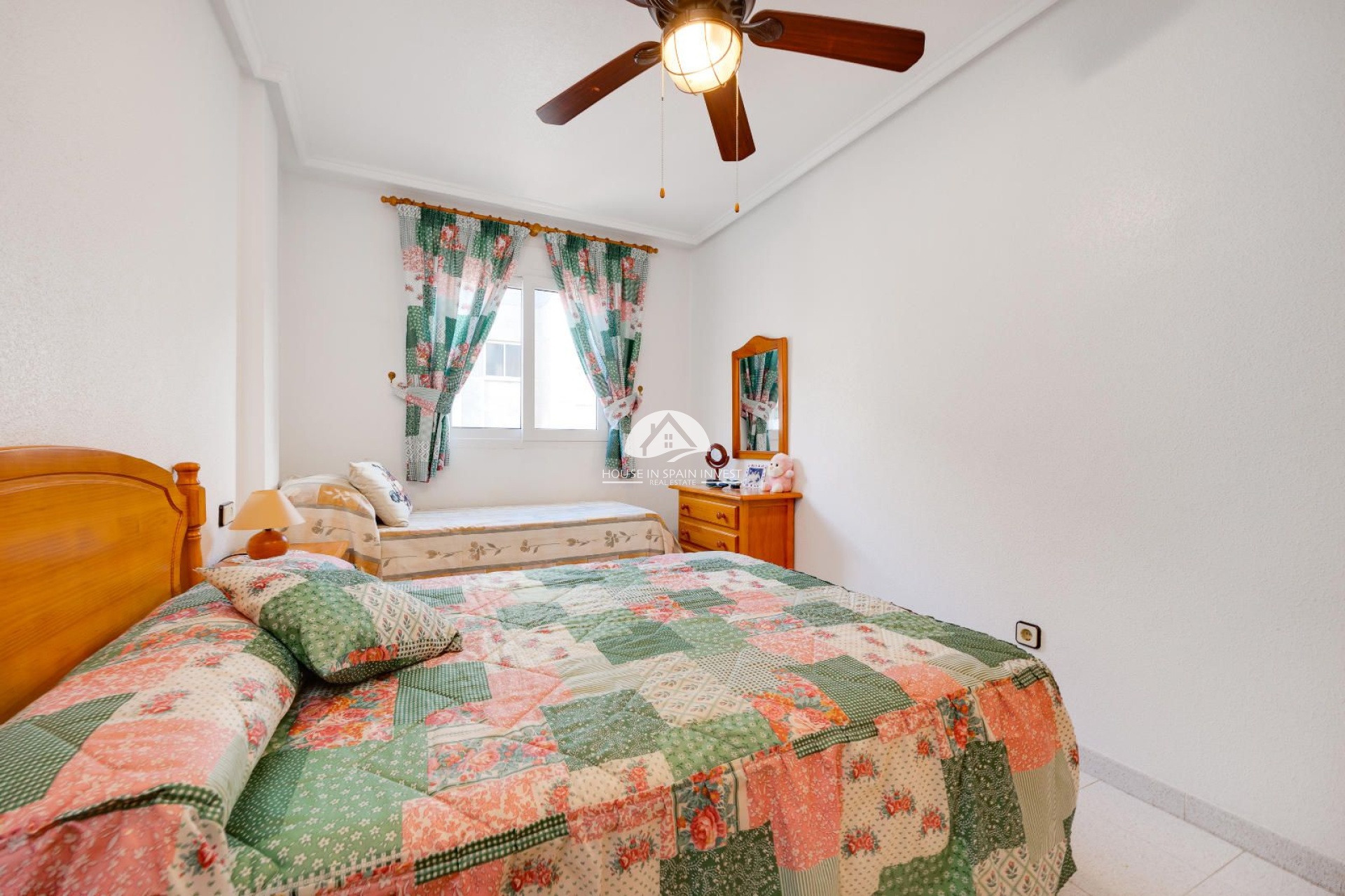 Resale - Apartment  - Torrevieja - El Acequión - Los Náufragos